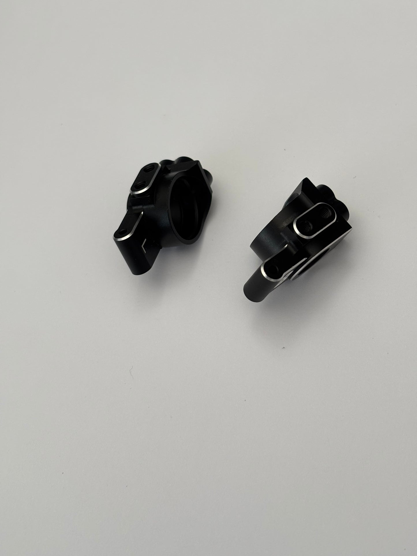 Yokomo Black Alloy Rear Upright Hubs YD2 MC1