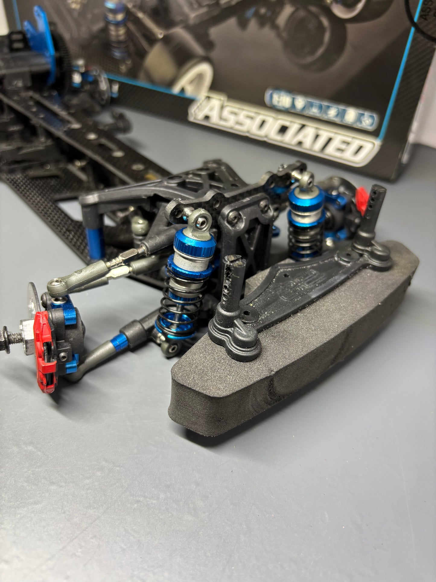 Team Associated DC10 Carbon Alloy RWD Drift Chassis Blue