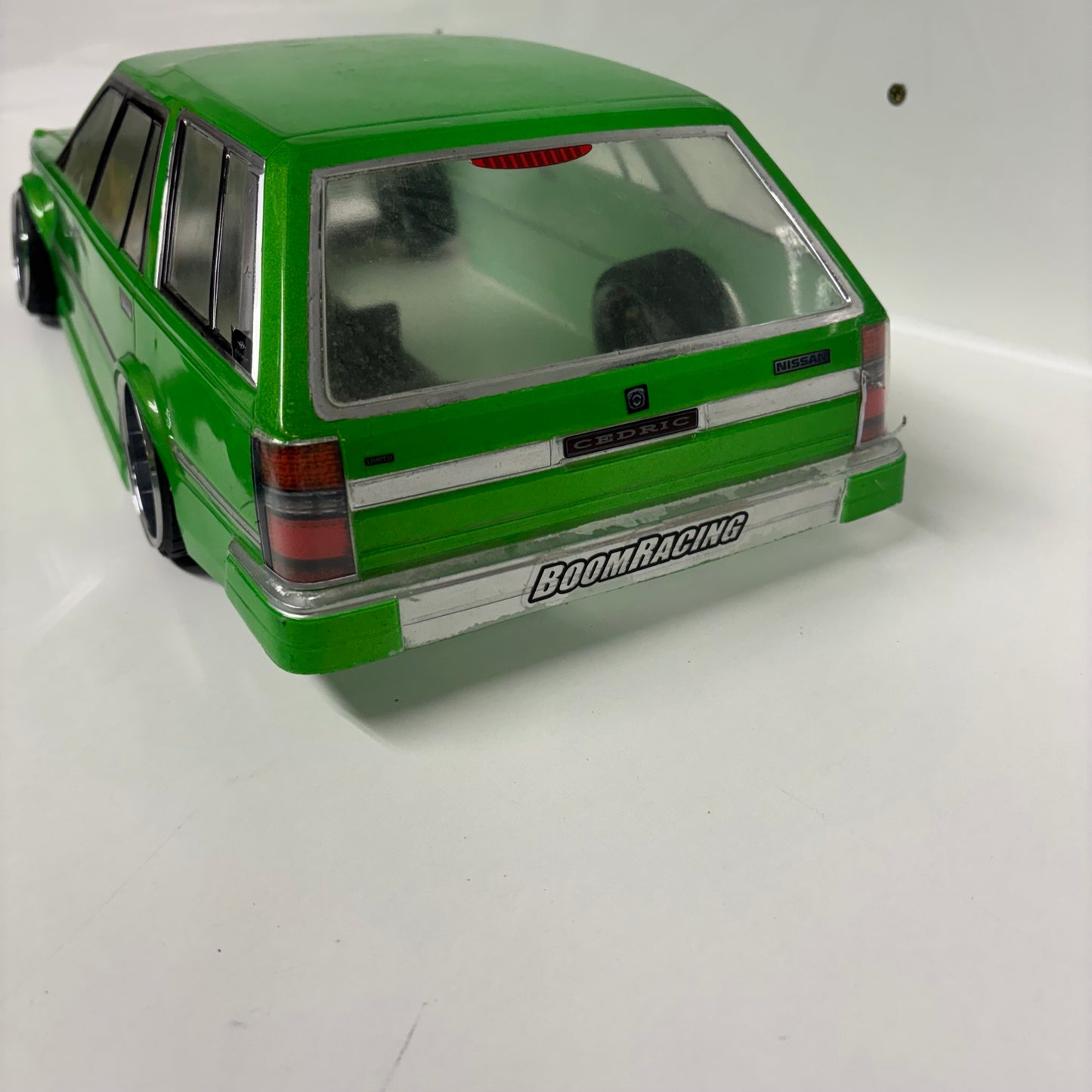 Nissan Cedric Y30 Green Bodyshell With Engine Bay