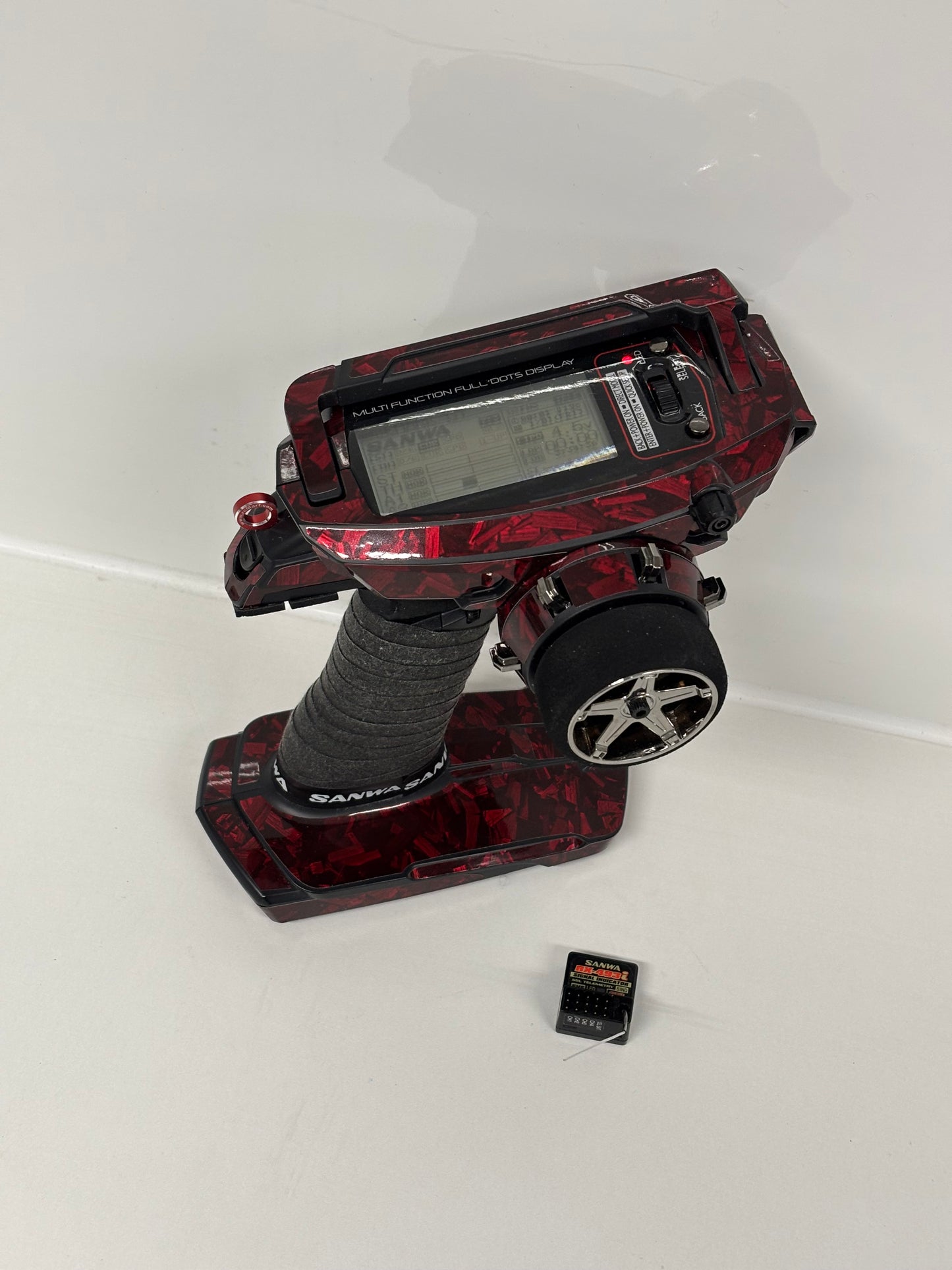 Sanwa MT5 Controller RX 493i Receiver FH5 Red Forged Carbon Wrap