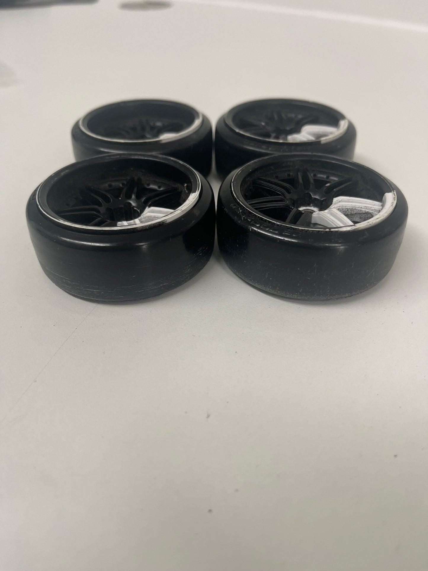 MST Wheels Black White With Tyres Outdoor FFF Zero Offset 5/11