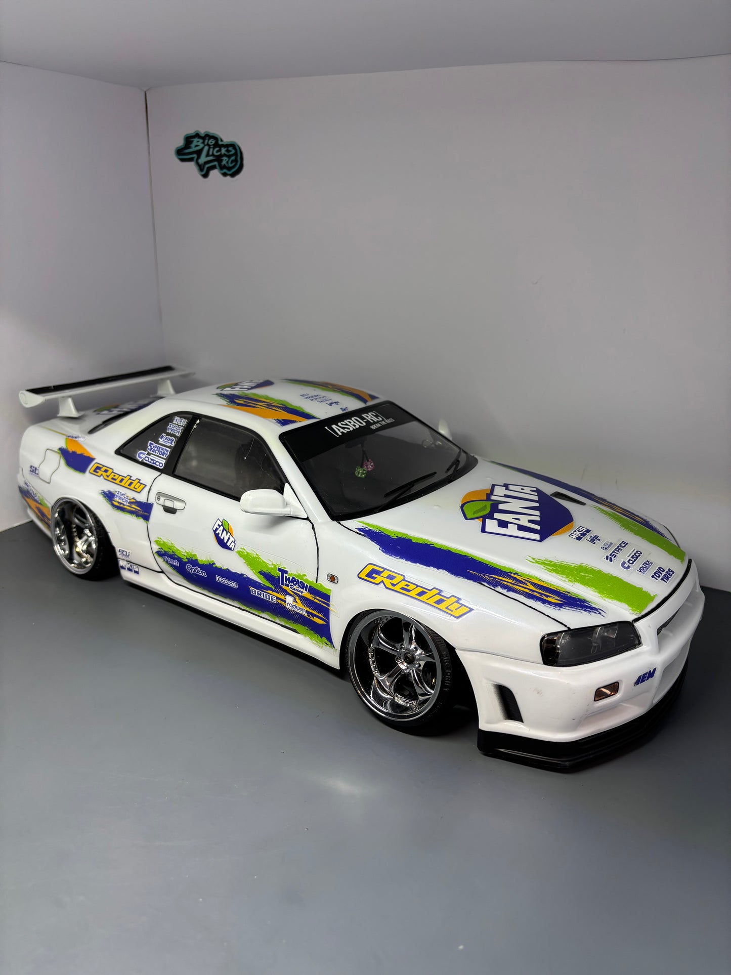 Killerbody Nissan R34 GTR Fanta Bodyshell