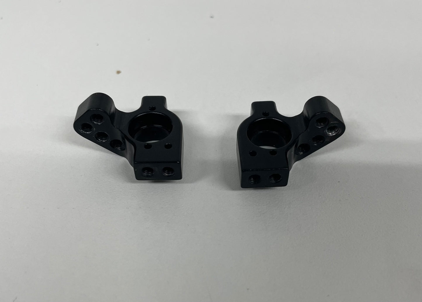 Yeah Racing Alloy Front Hubs Knuckles Black