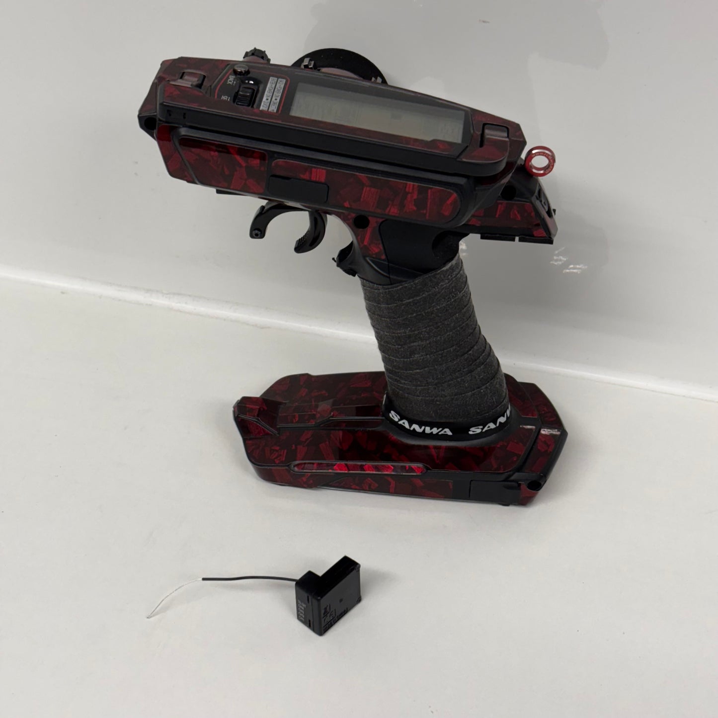 Sanwa MT5 Controller RX 493i Receiver FH5 Red Forged Carbon Wrap