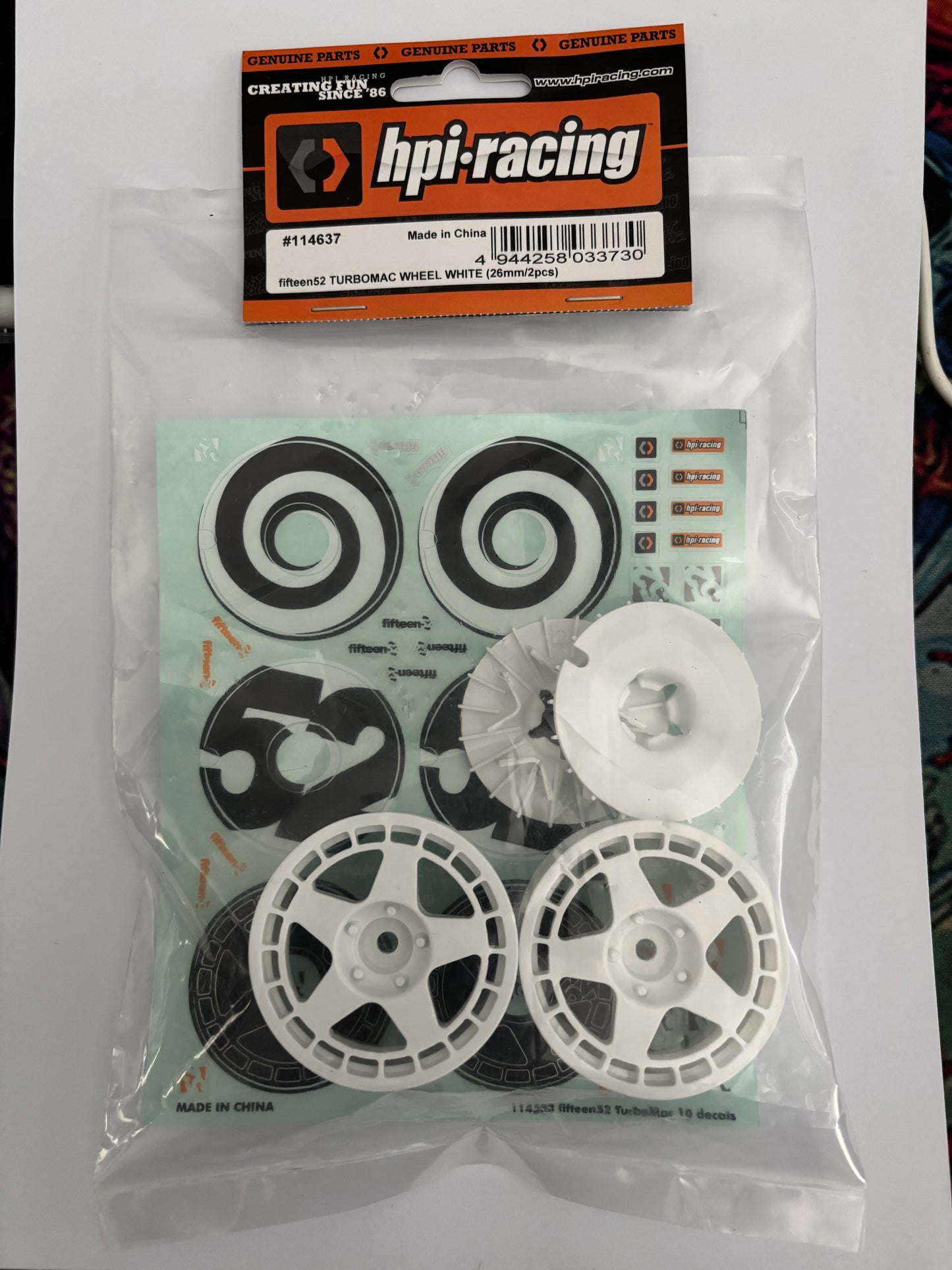 #114637 HPI fifteen52 Turbomac White Wheels x2 With Disc Covers