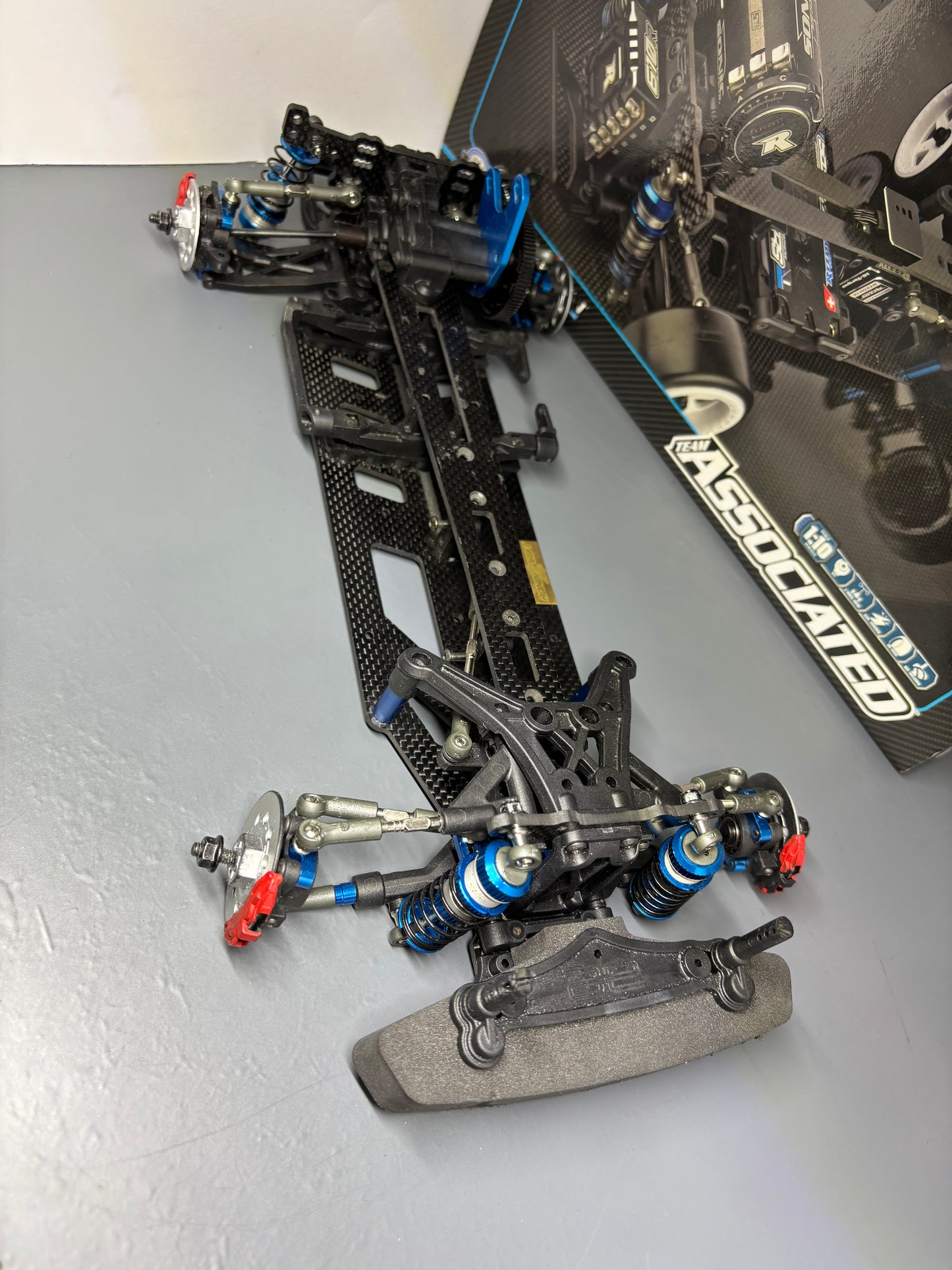Team Associated DC10 Carbon Alloy RWD Drift Chassis Blue