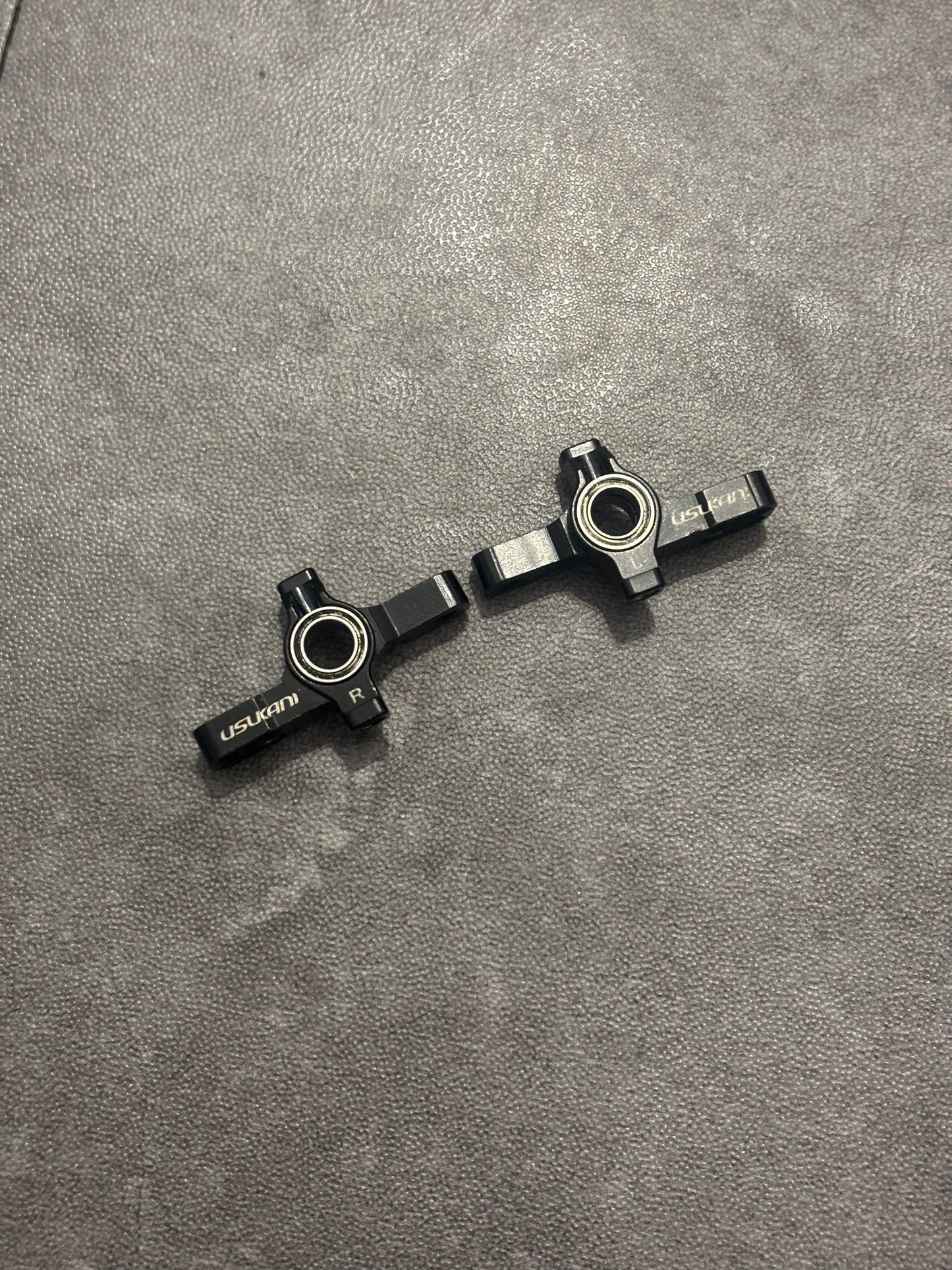 Usukani Front Knuckles Black Alloy