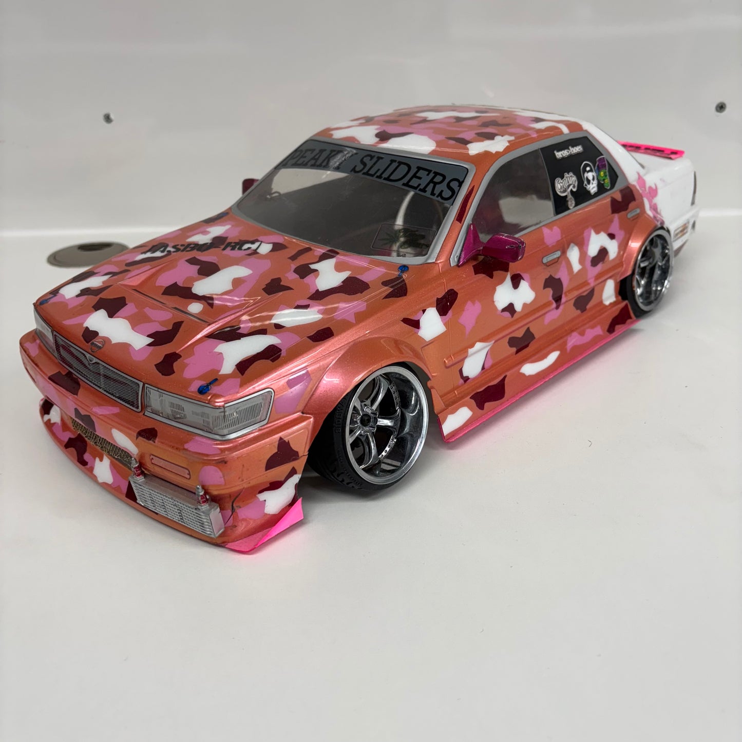 Yokomo Nissan Laurel Pink Camo Bodyshell
