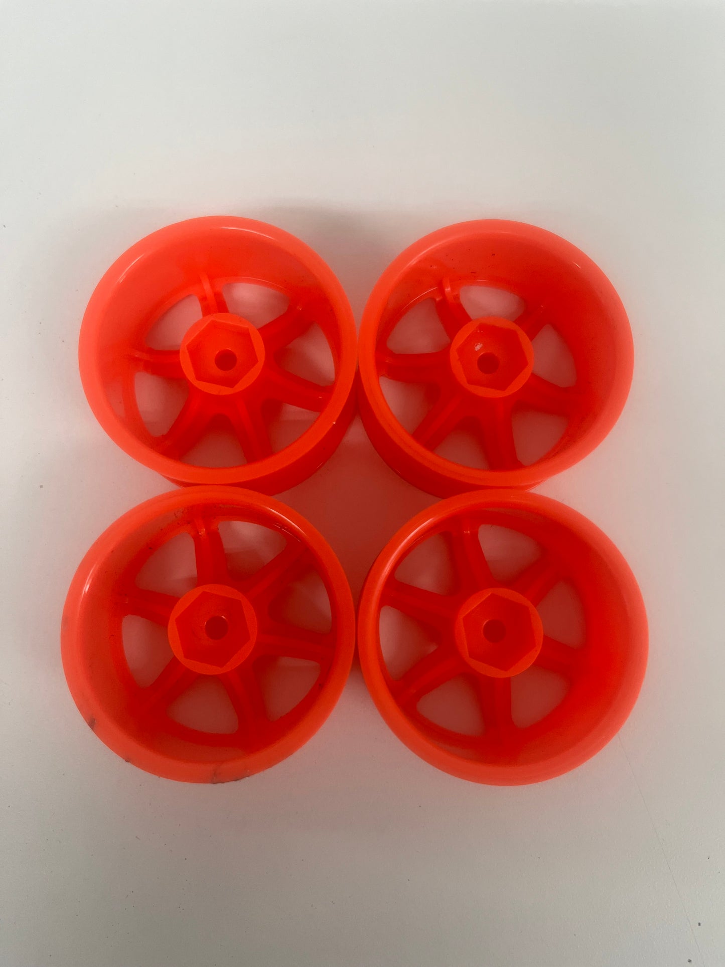 Orange Wheels Offset 6