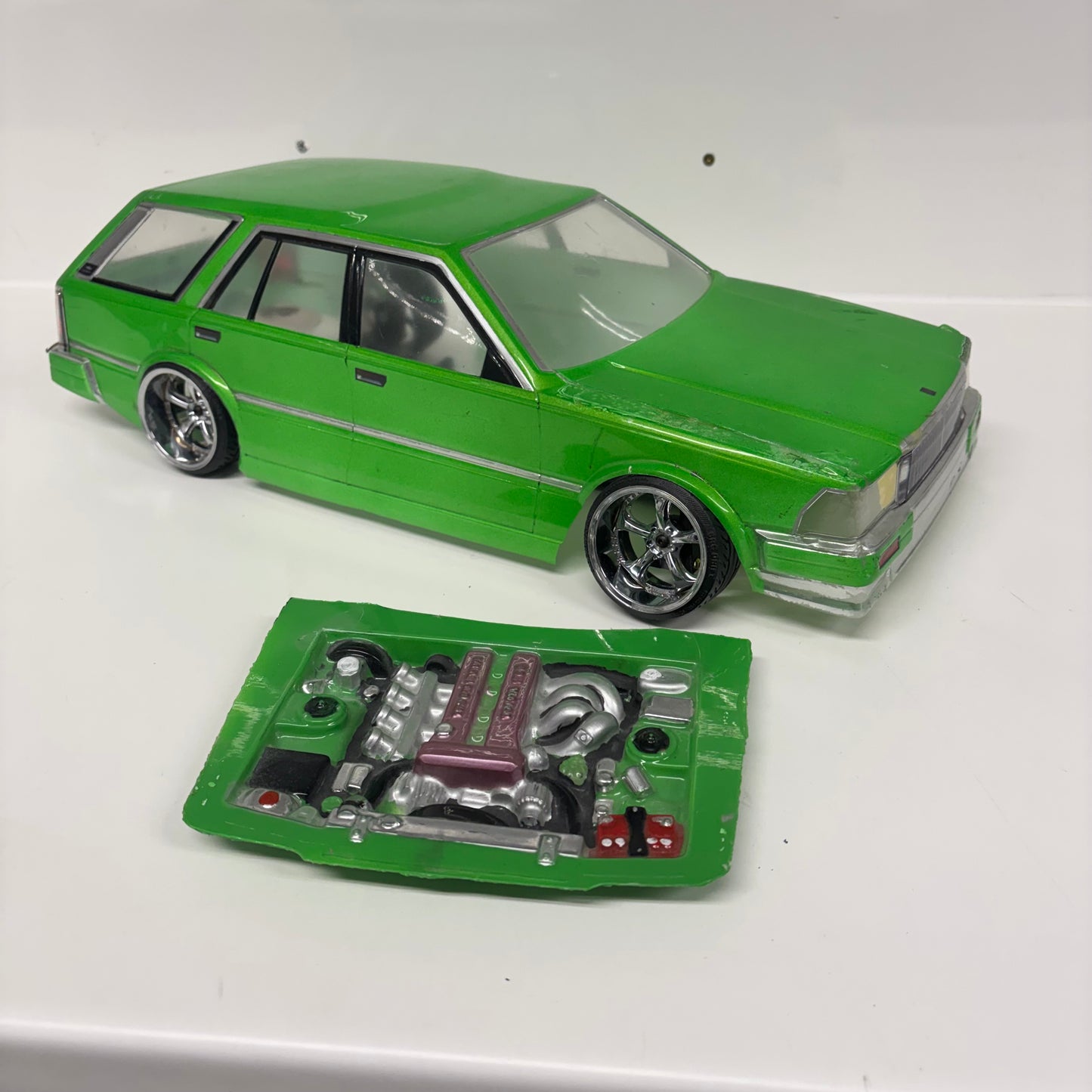 Nissan Cedric Y30 Green Bodyshell With Engine Bay