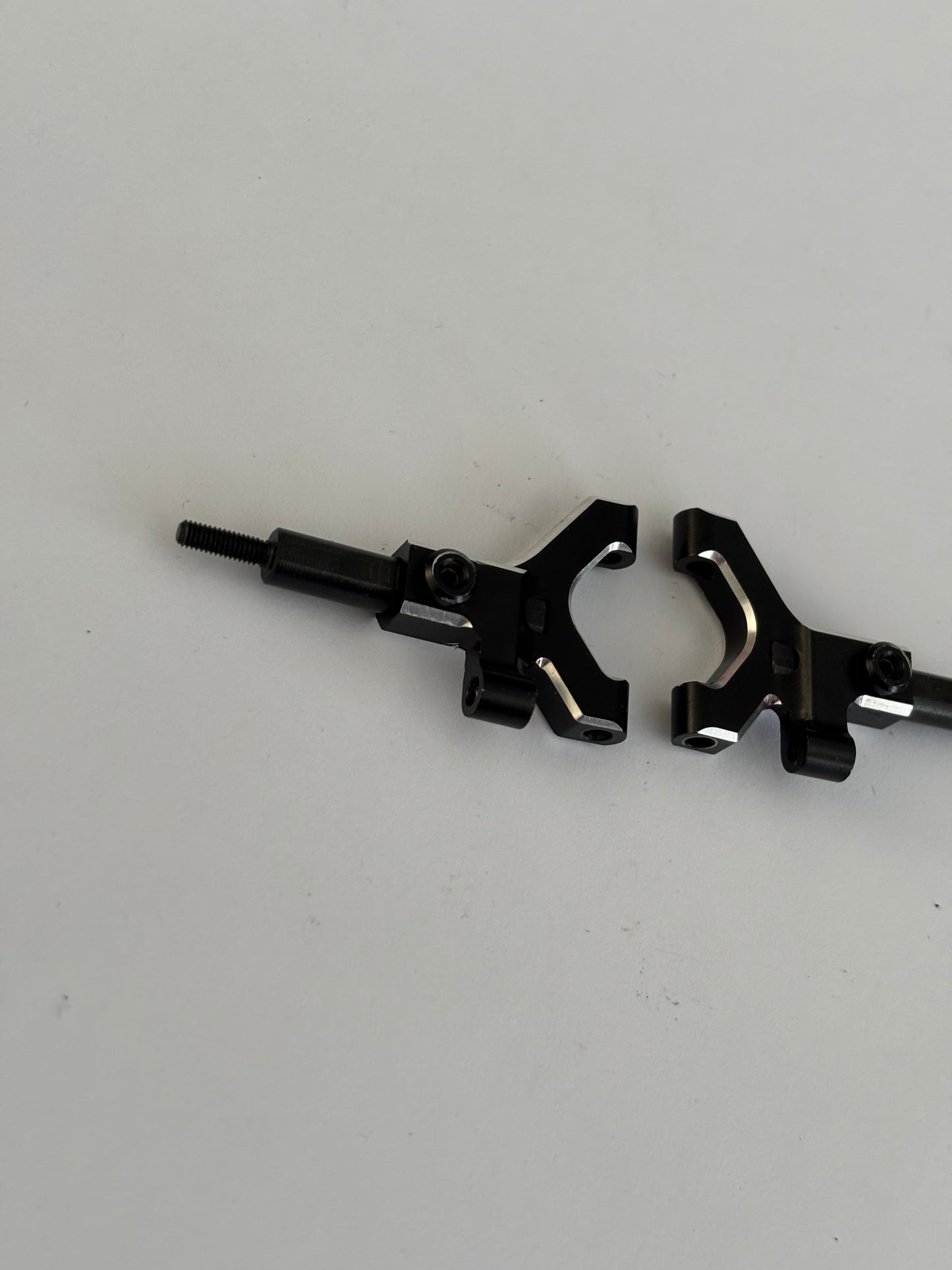 Yokomo Front Arms Black Alloy