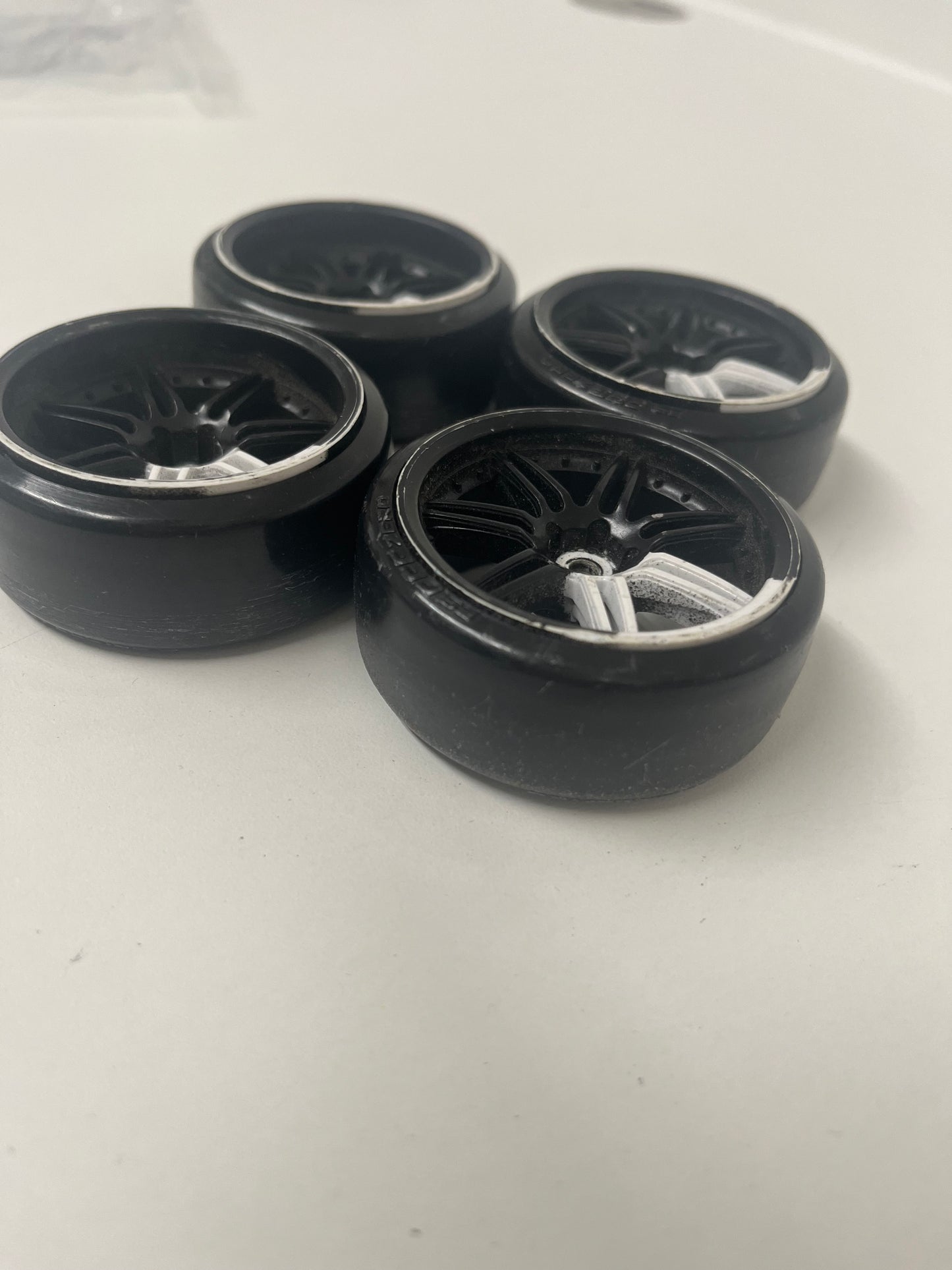 MST Wheels Black White With Tyres Outdoor FFF Zero Offset 5/11