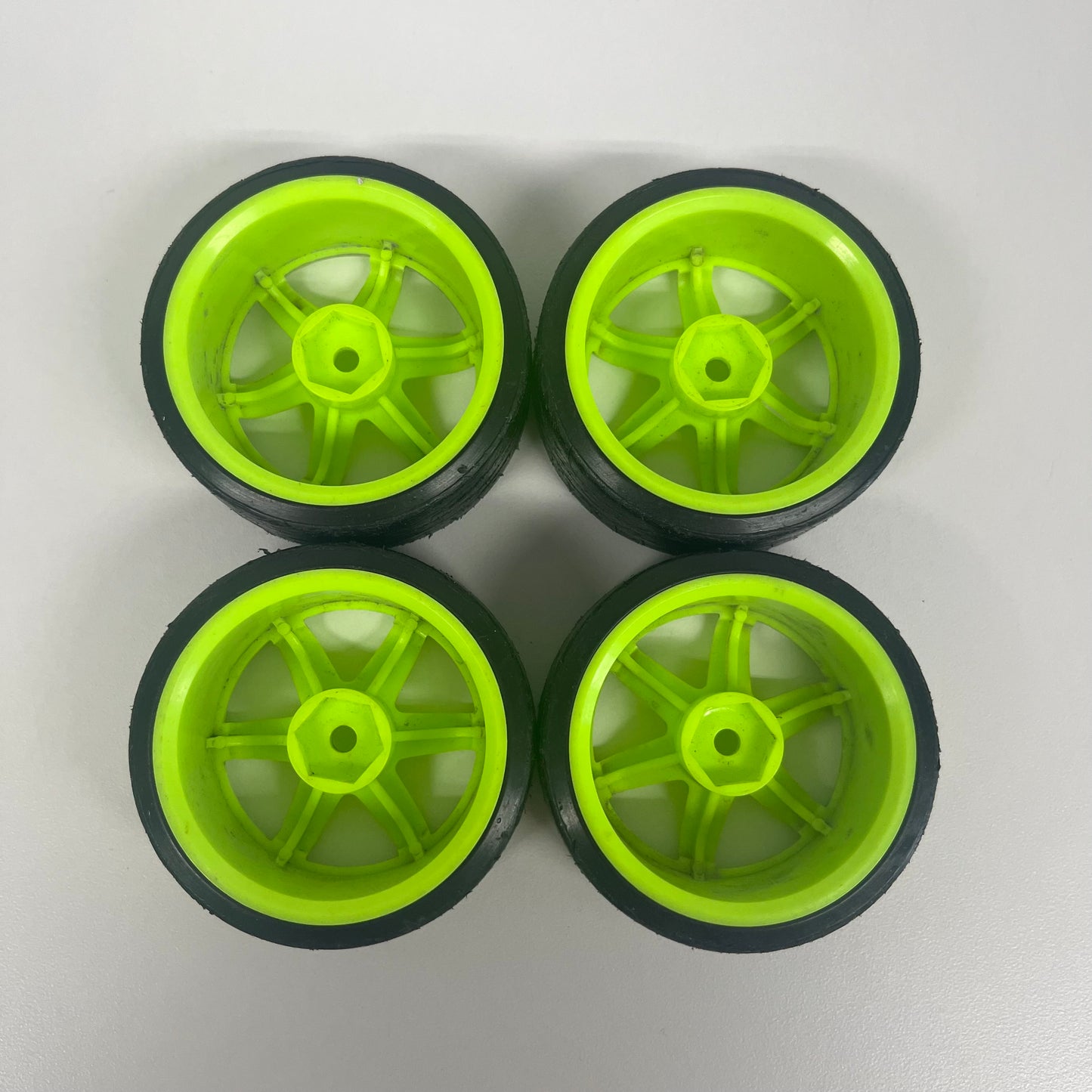 Green Offset 6mm Wheels With Outdoor Tyres