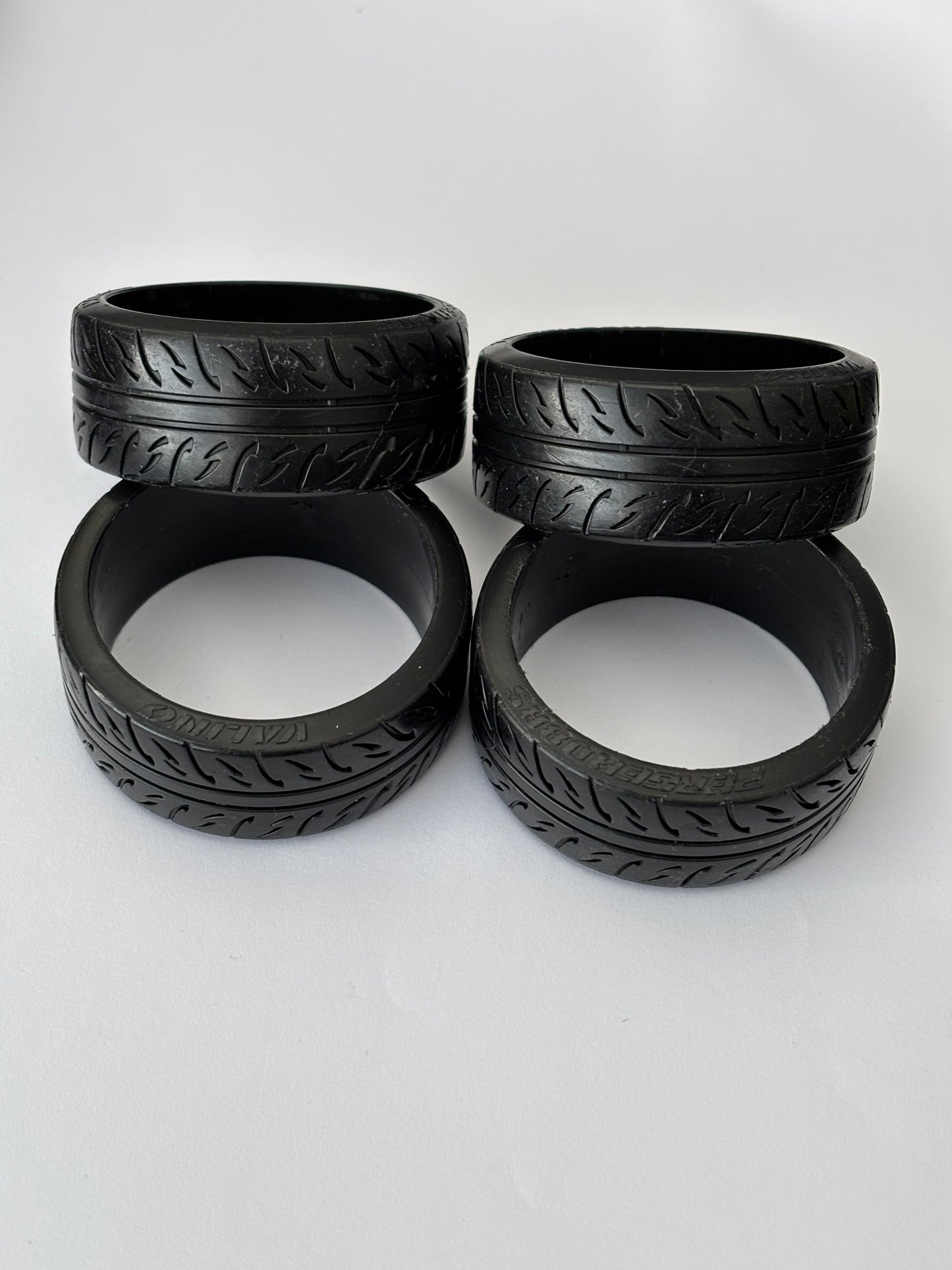 Overdose Valino Tyres Pergea 08RS x4