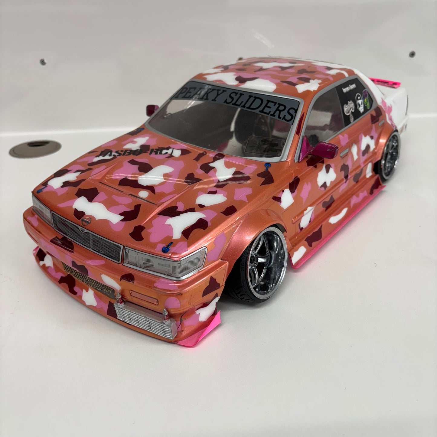 Yokomo Nissan Laurel Pink Camo Bodyshell