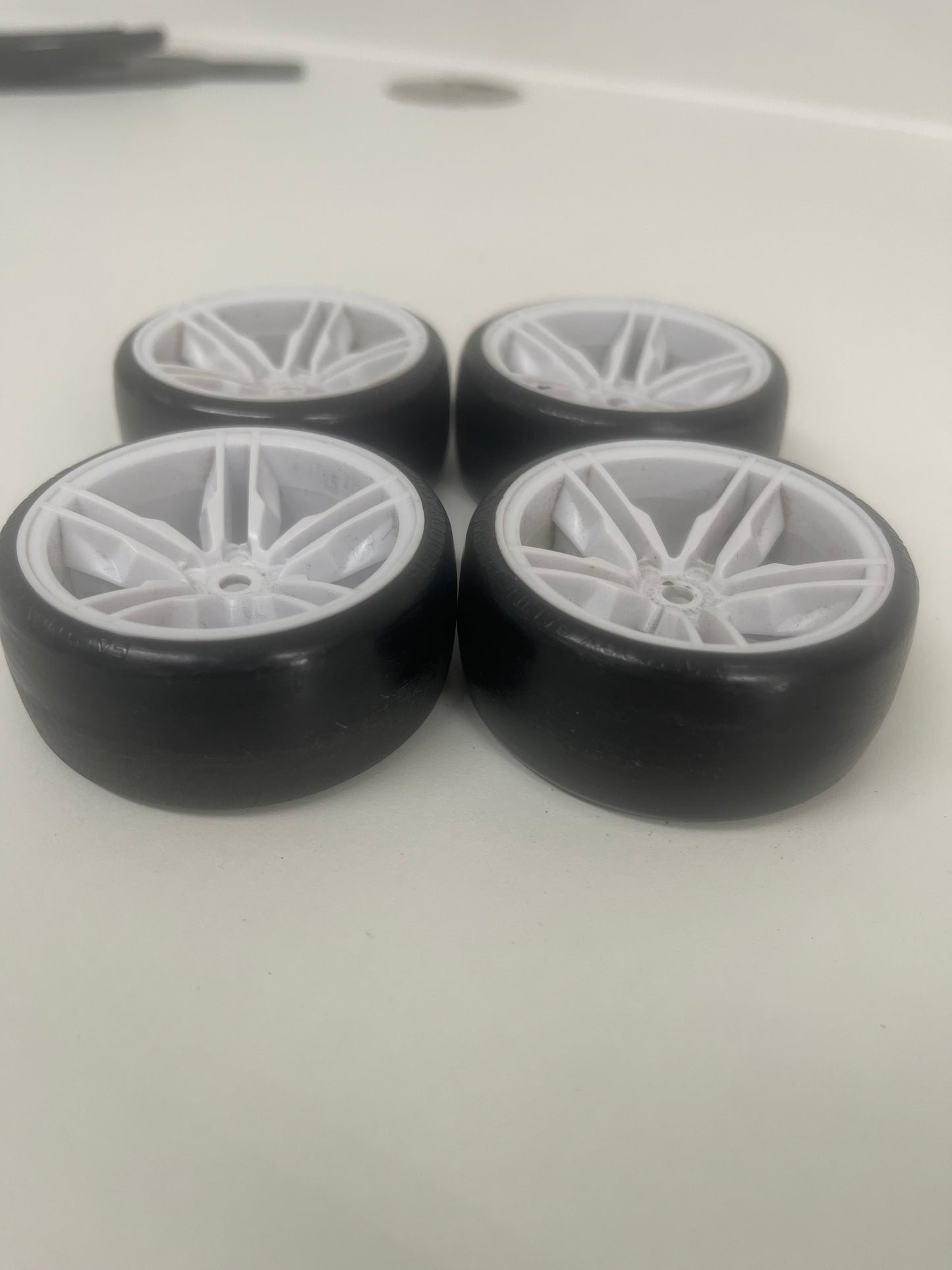 3Racing Sakura White Wheels Offset 5 With Factory Racing Tyres