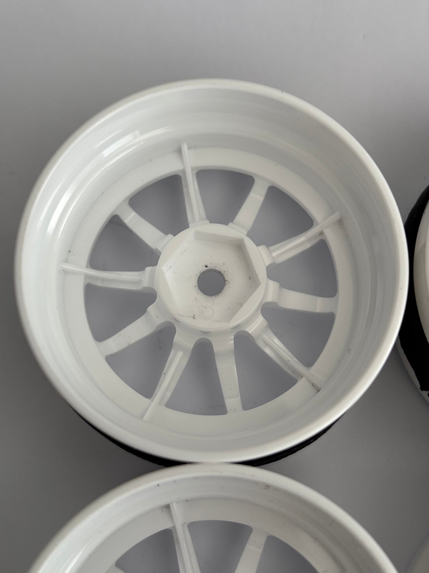 Reve D 6MM White Wheels