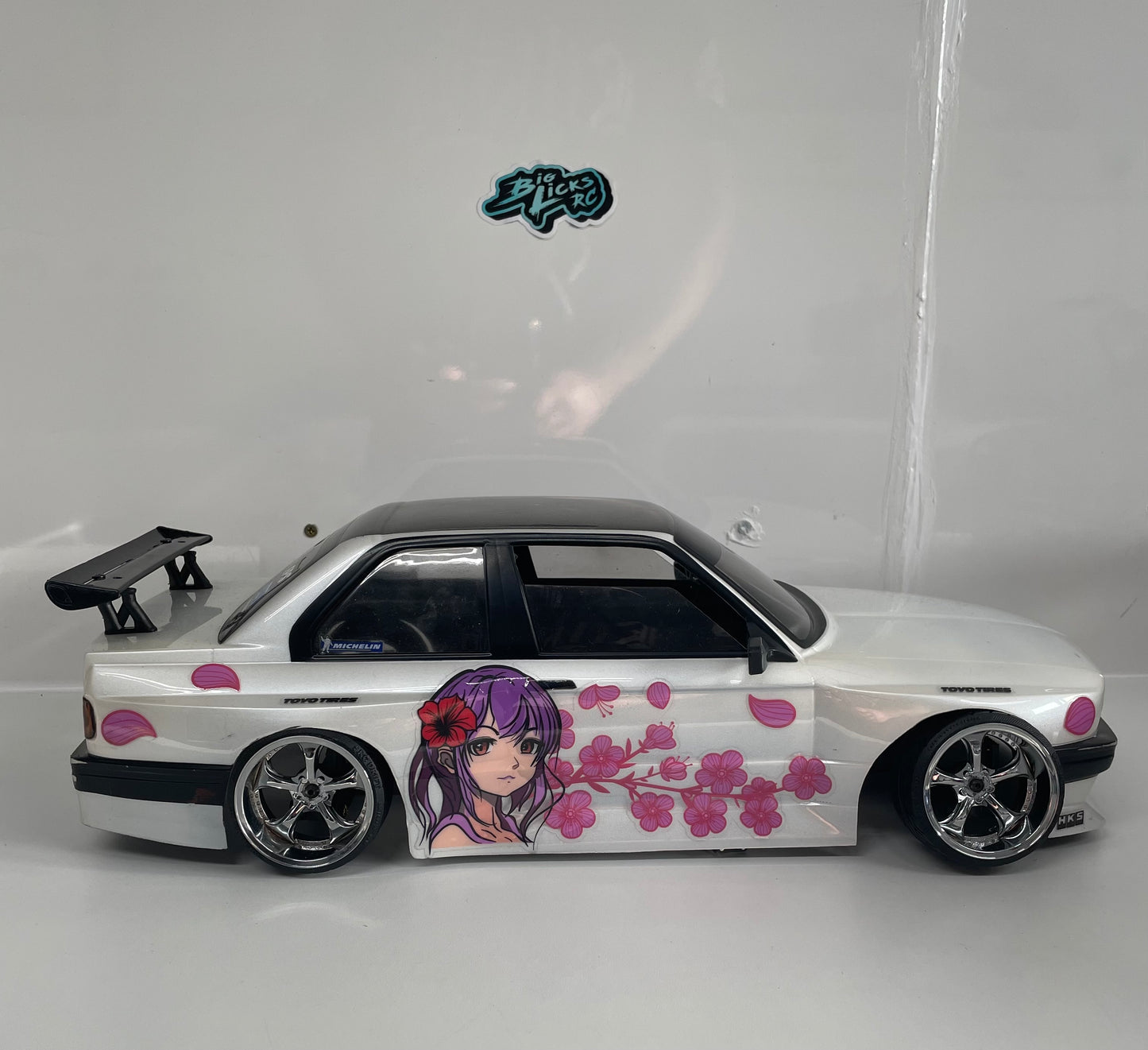 BMW M3 White Bodyshell Carbon Roof