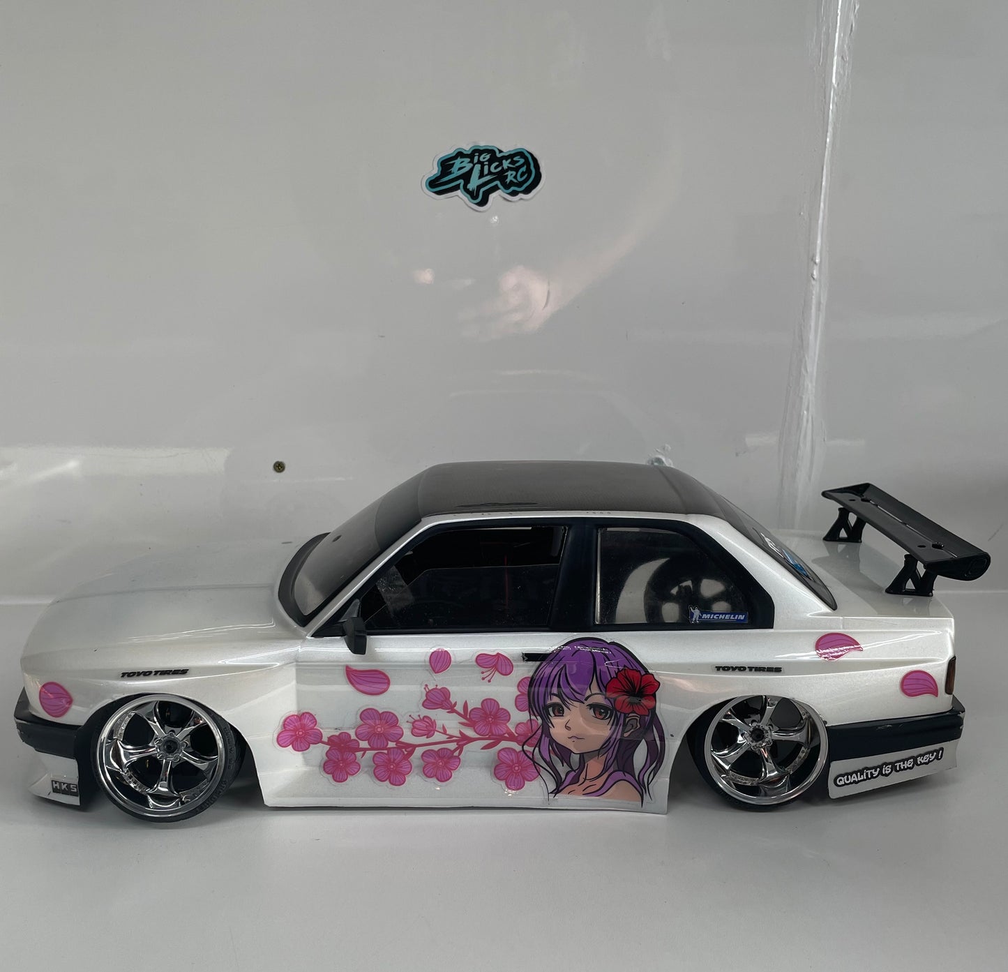 BMW M3 White Bodyshell Carbon Roof