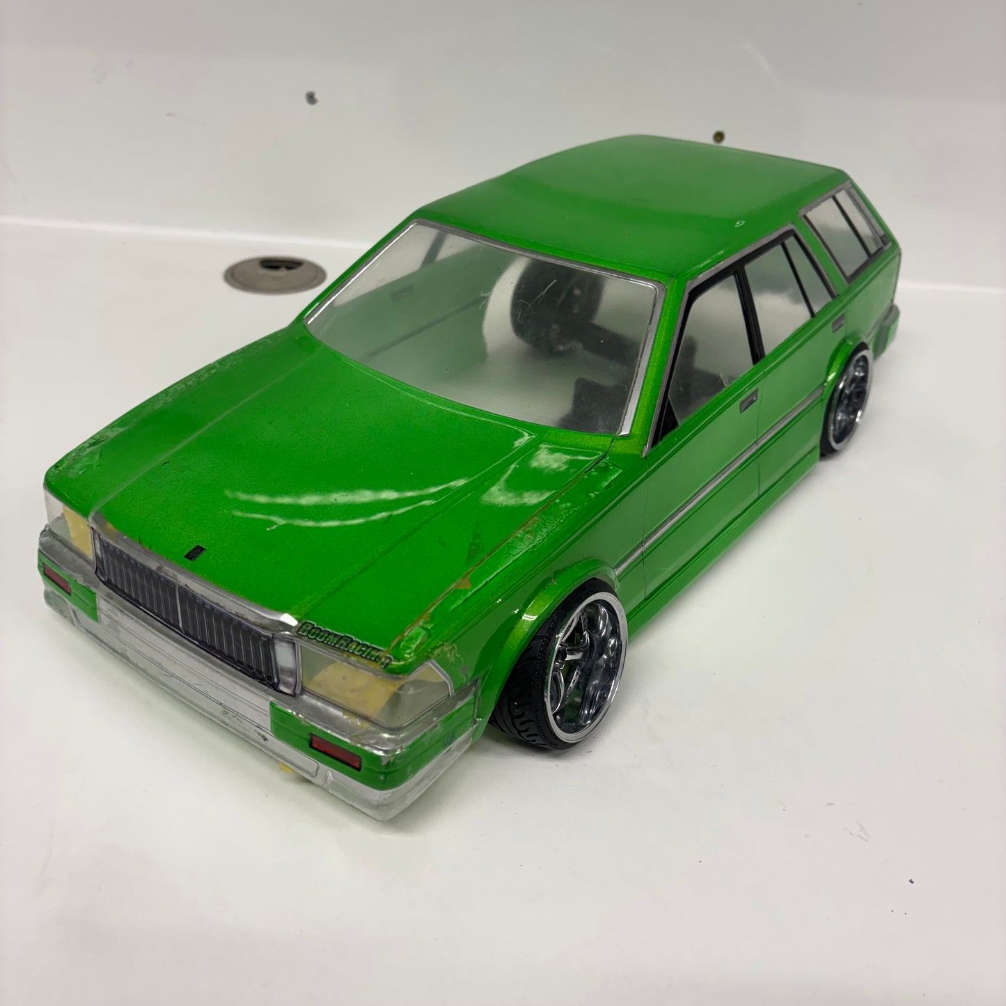 Nissan Cedric Y30 Green Bodyshell With Engine Bay