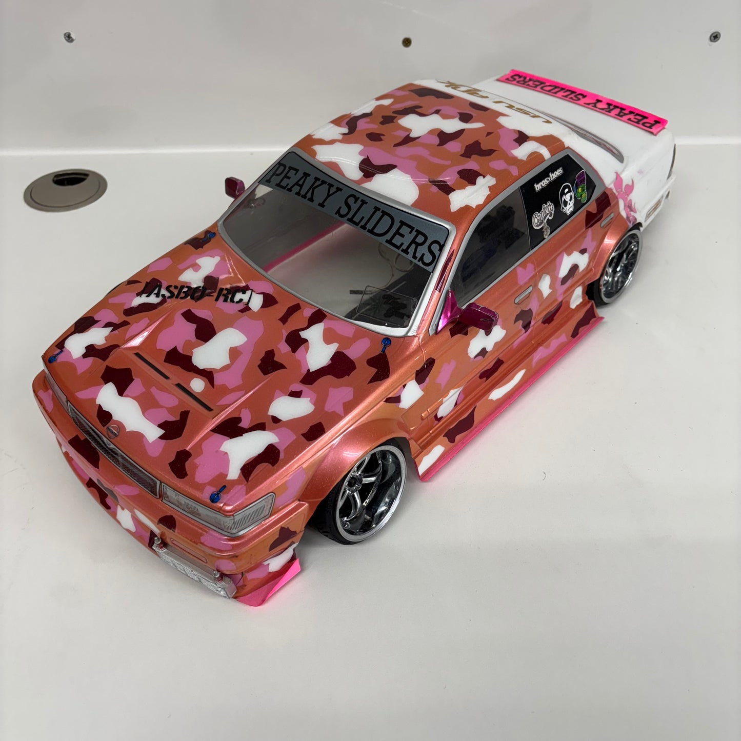 Yokomo Nissan Laurel Pink Camo Bodyshell