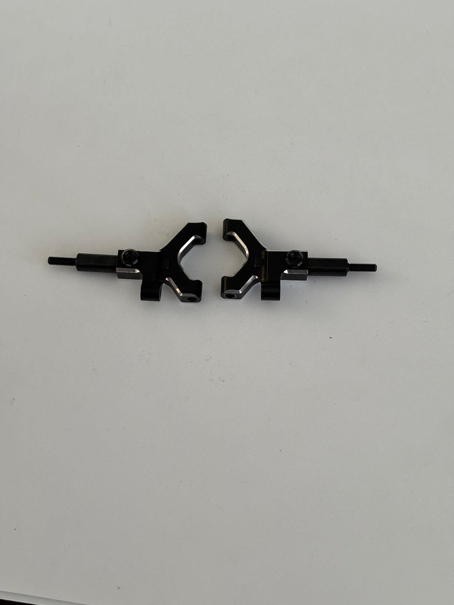 Yokomo Front Arms Black Alloy
