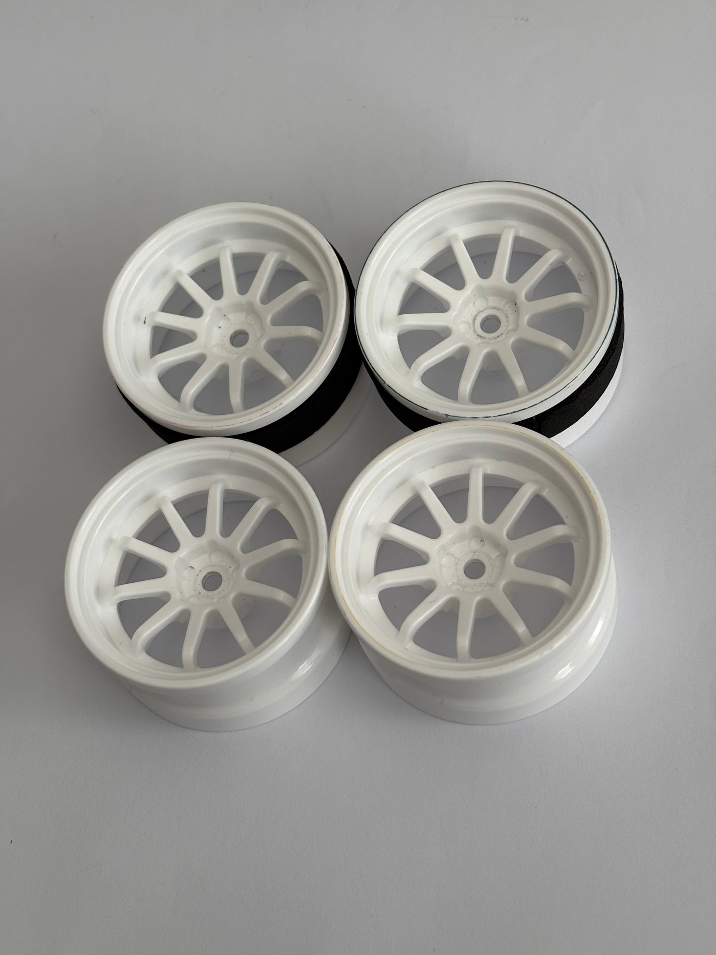 Reve D 6MM White Wheels
