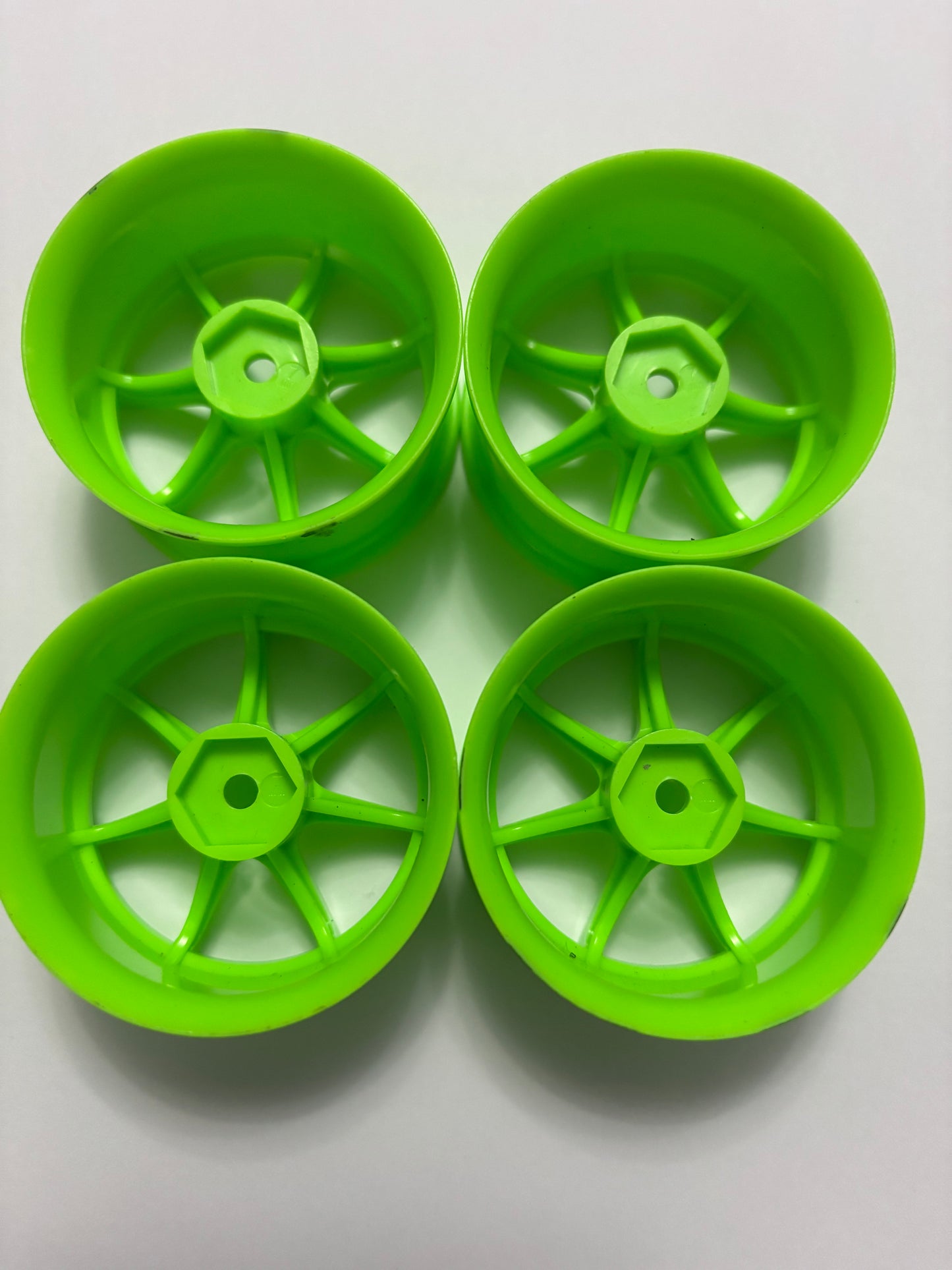 AVS Model 7 Green Wheels Offset 7