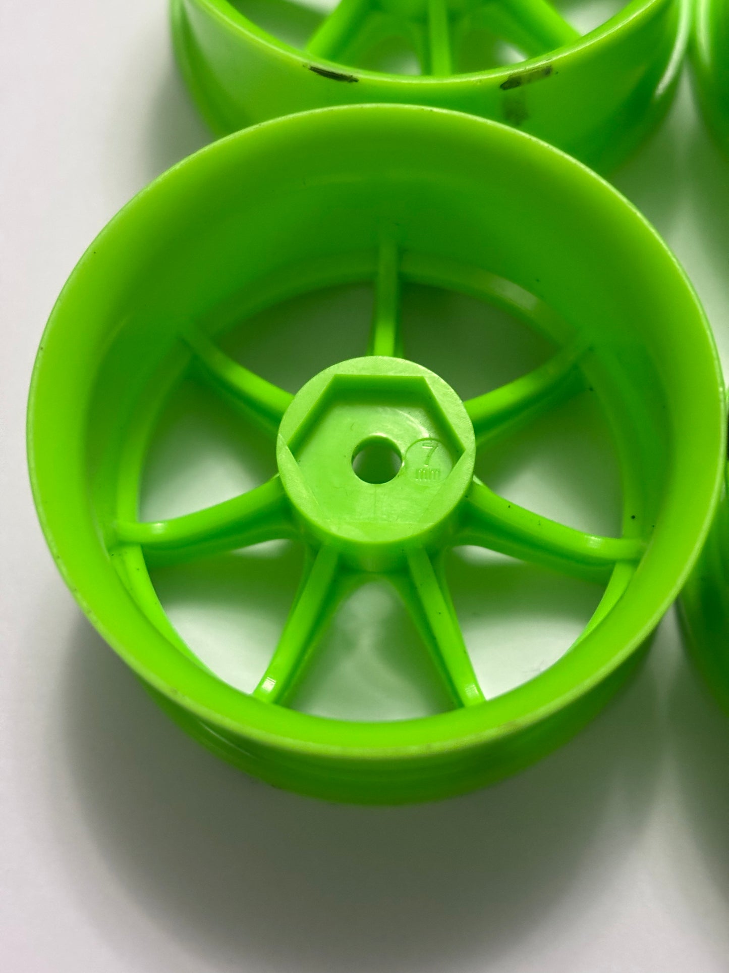 AVS Model 7 Green Wheels Offset 7