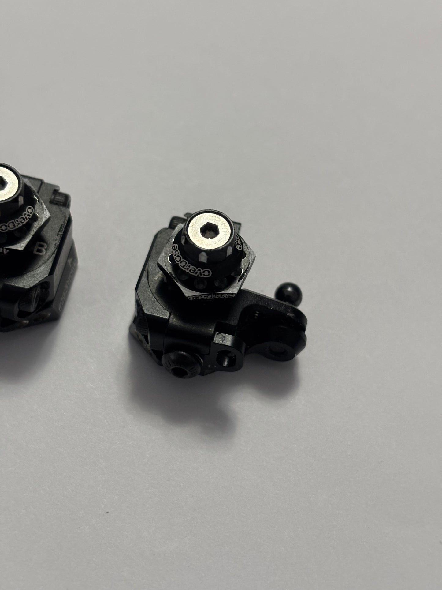 Overdose Front Knuckles with One Piece Axle Shaft Hex OD2715 & OD2439