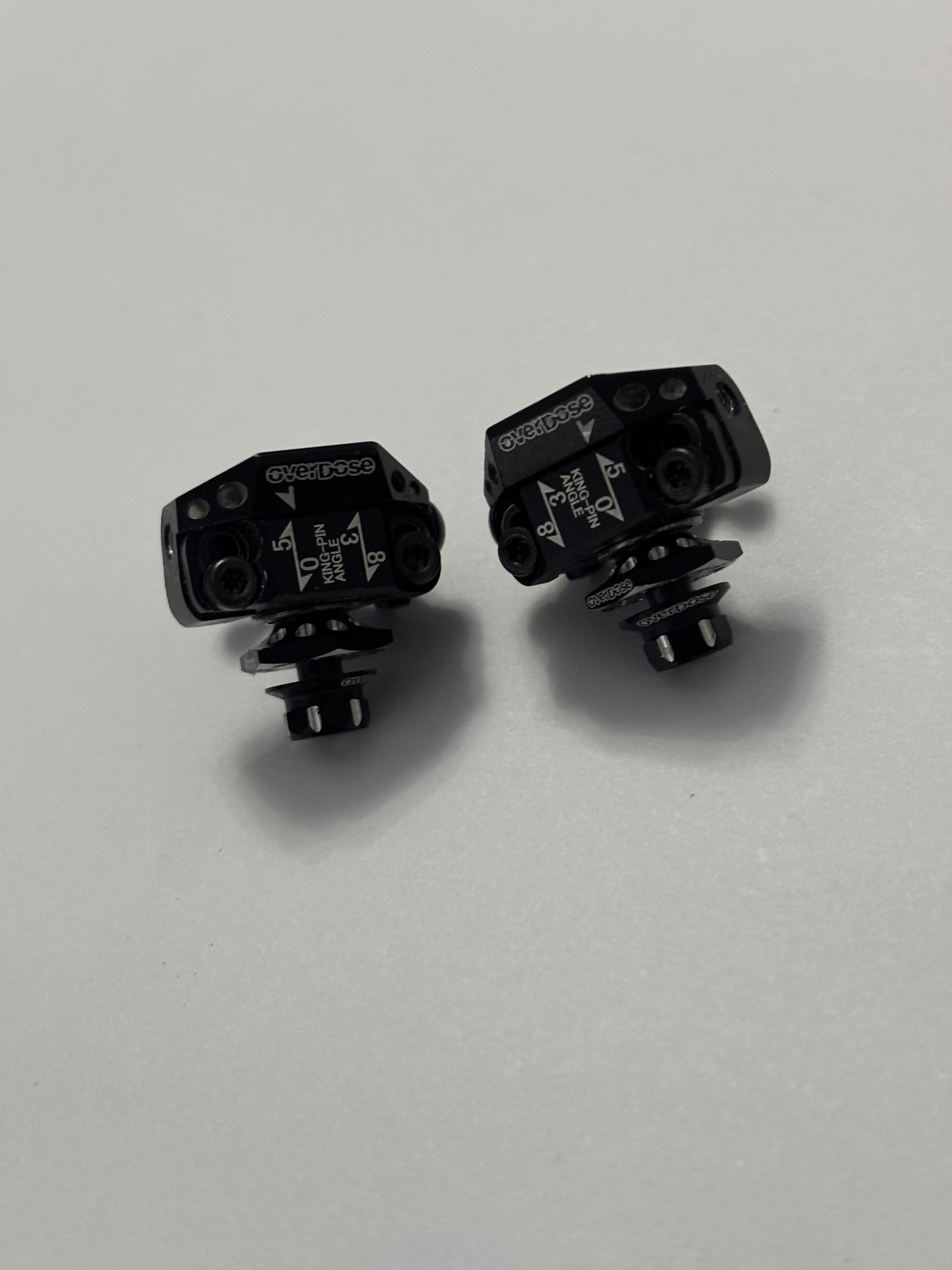 Overdose Front Knuckles with One Piece Axle Shaft Hex OD2715 & OD2439
