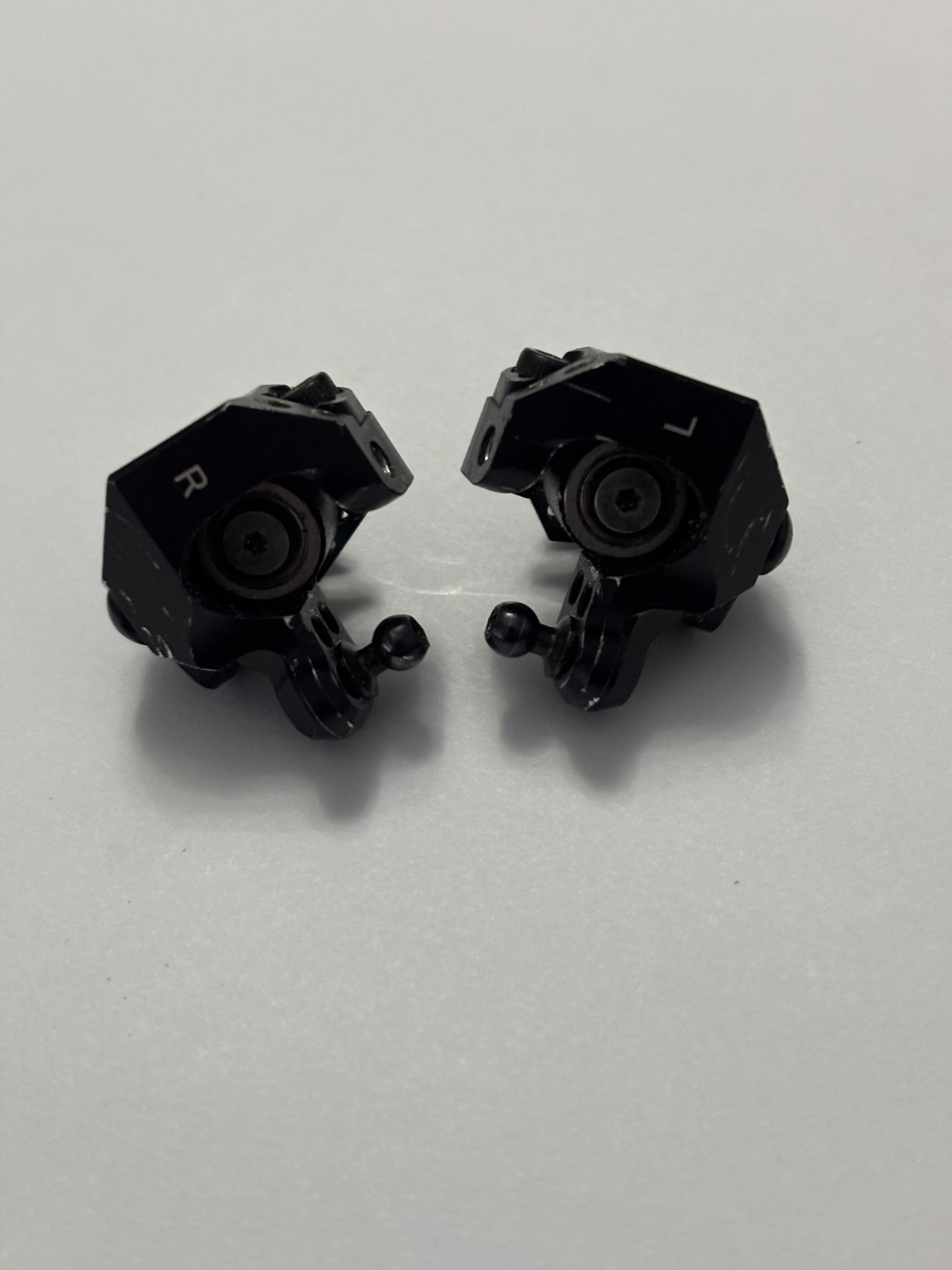 Overdose Front Knuckles with One Piece Axle Shaft Hex OD2715 & OD2439