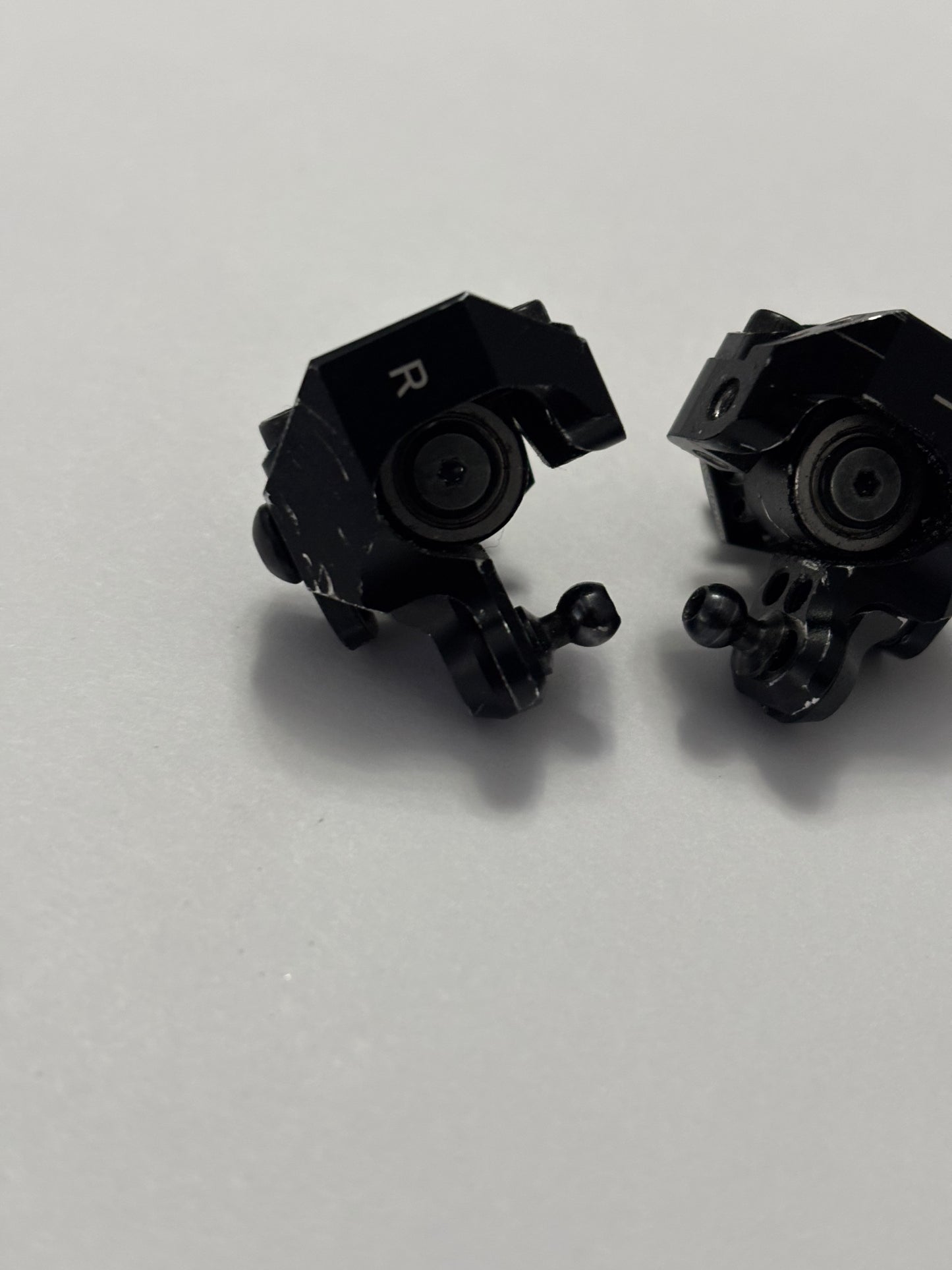 Overdose Front Knuckles with One Piece Axle Shaft Hex OD2715 & OD2439
