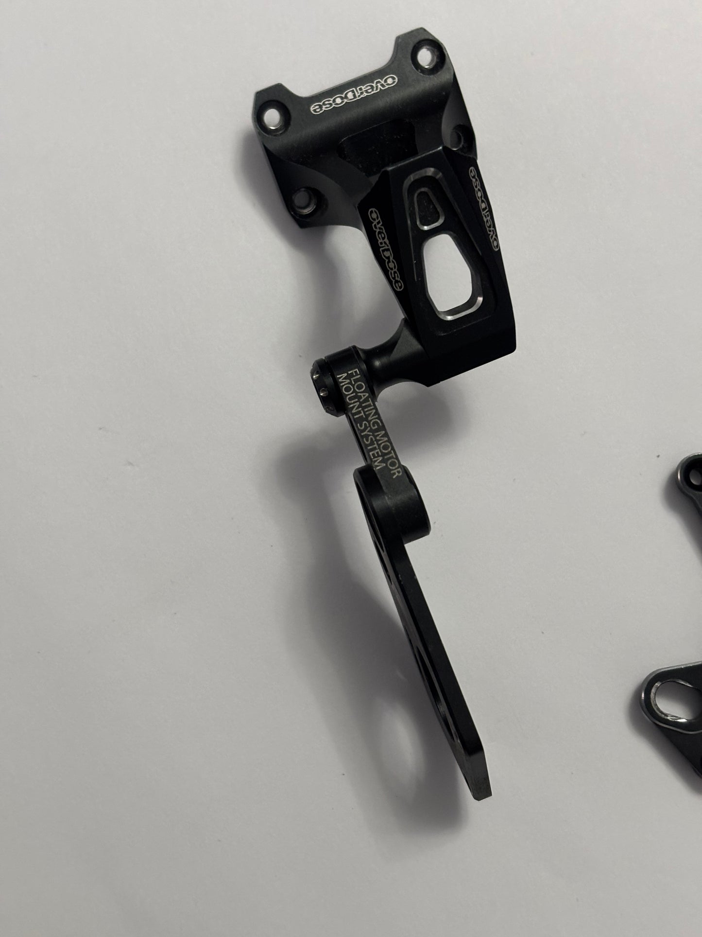 Overdose Floating Motor Mount Black Alloy