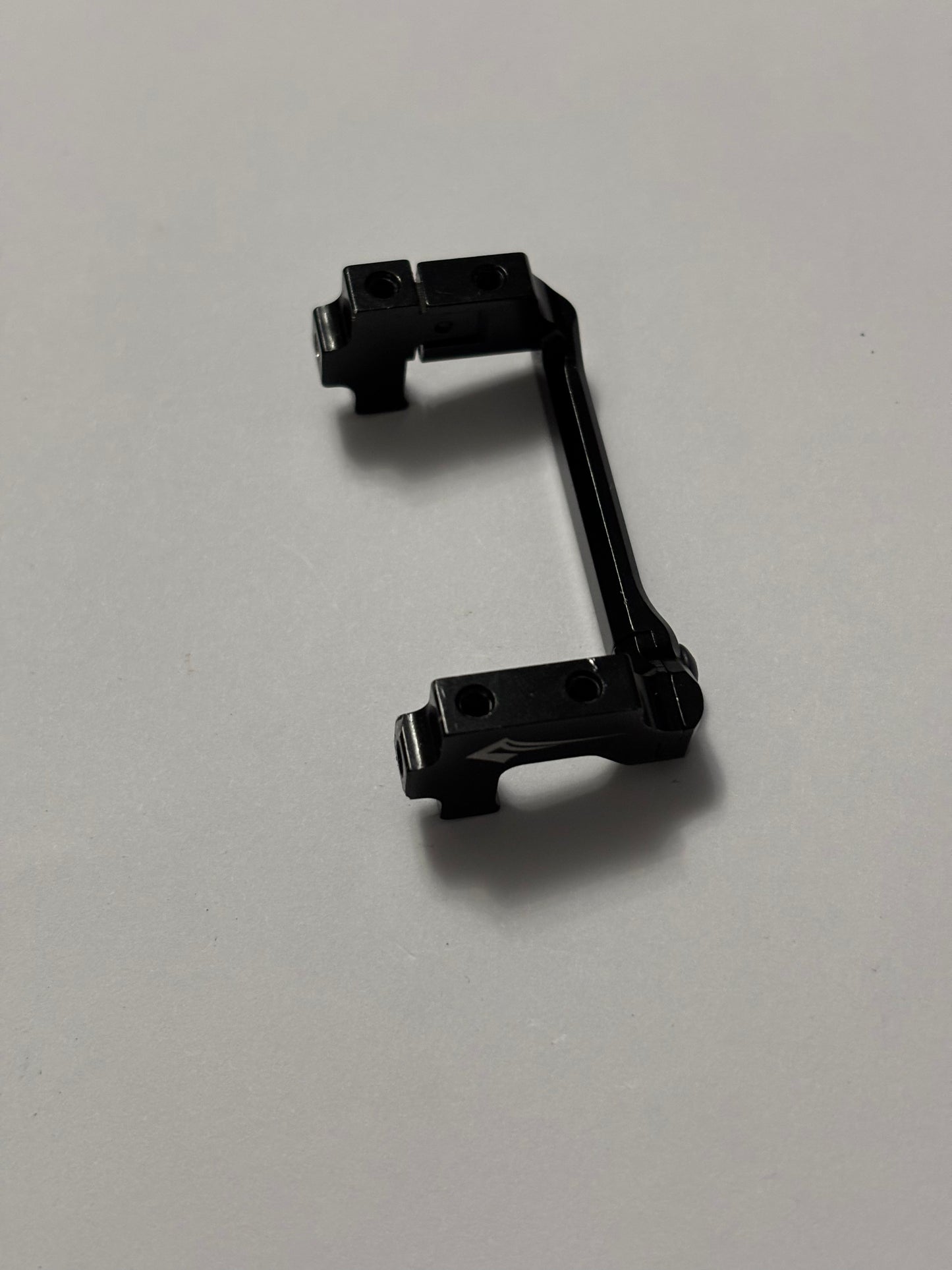 Usukani Black Alloy Servo Holder