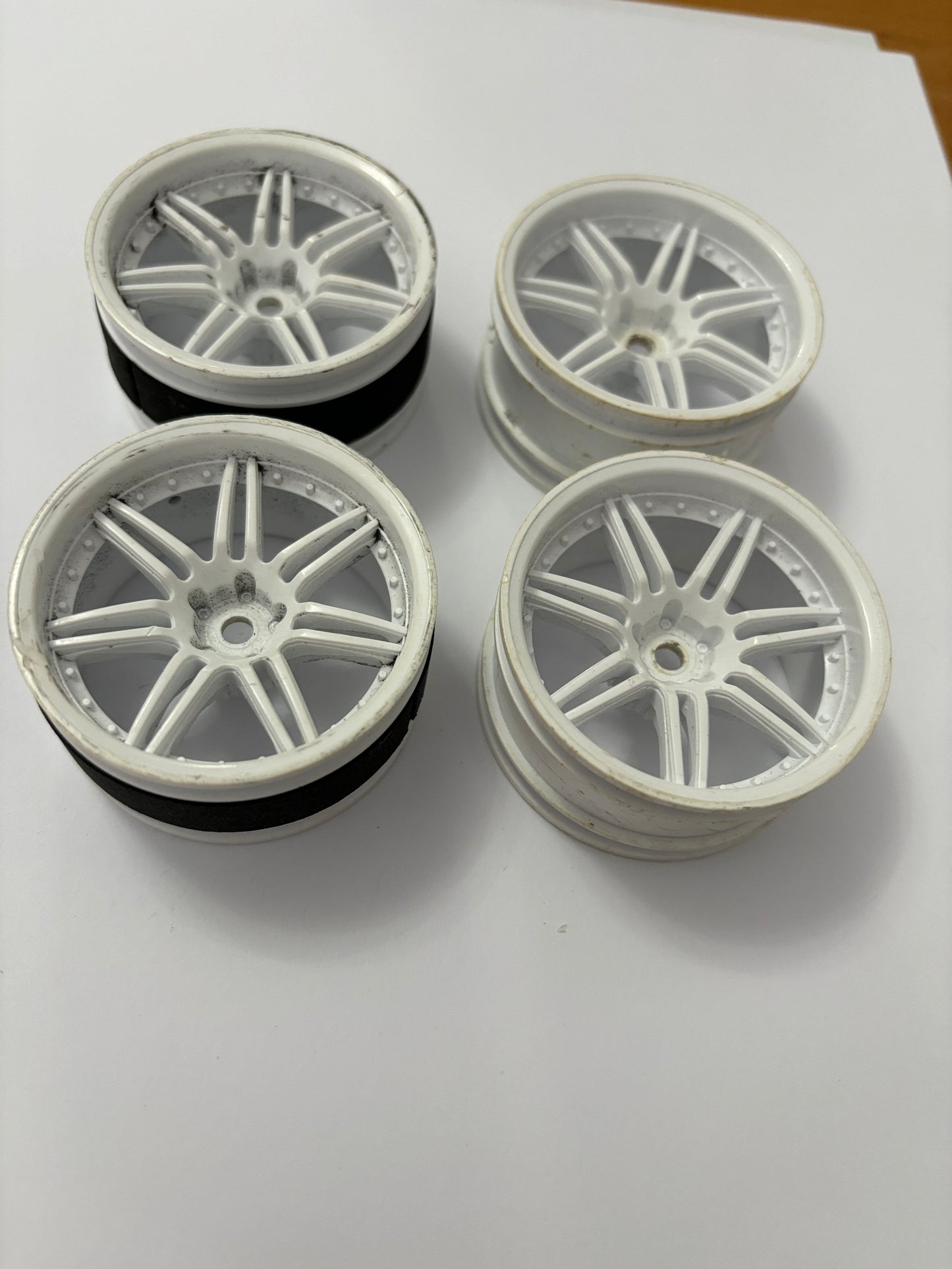 MST 8 Offset White Wheels