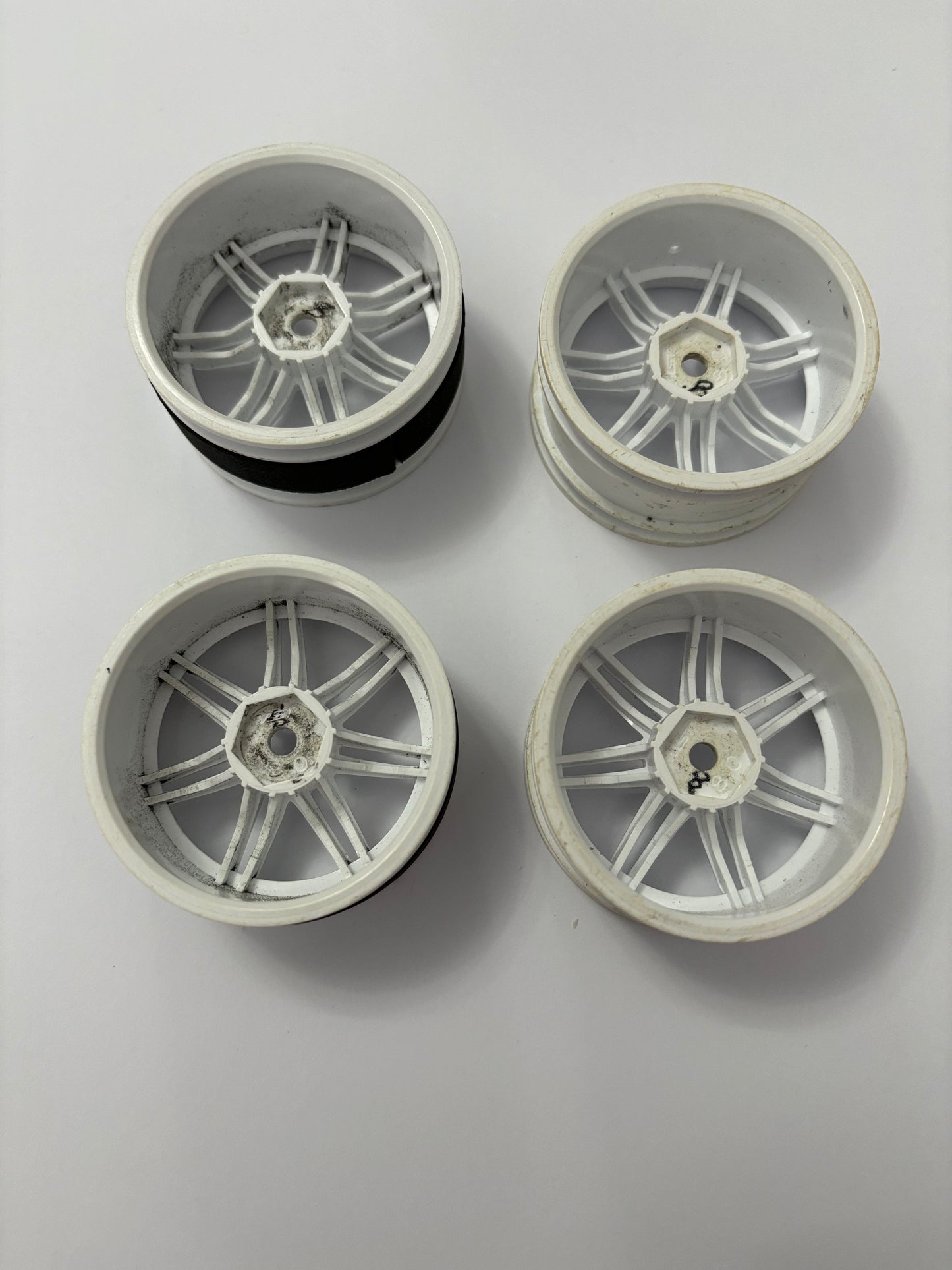 MST 8 Offset White Wheels