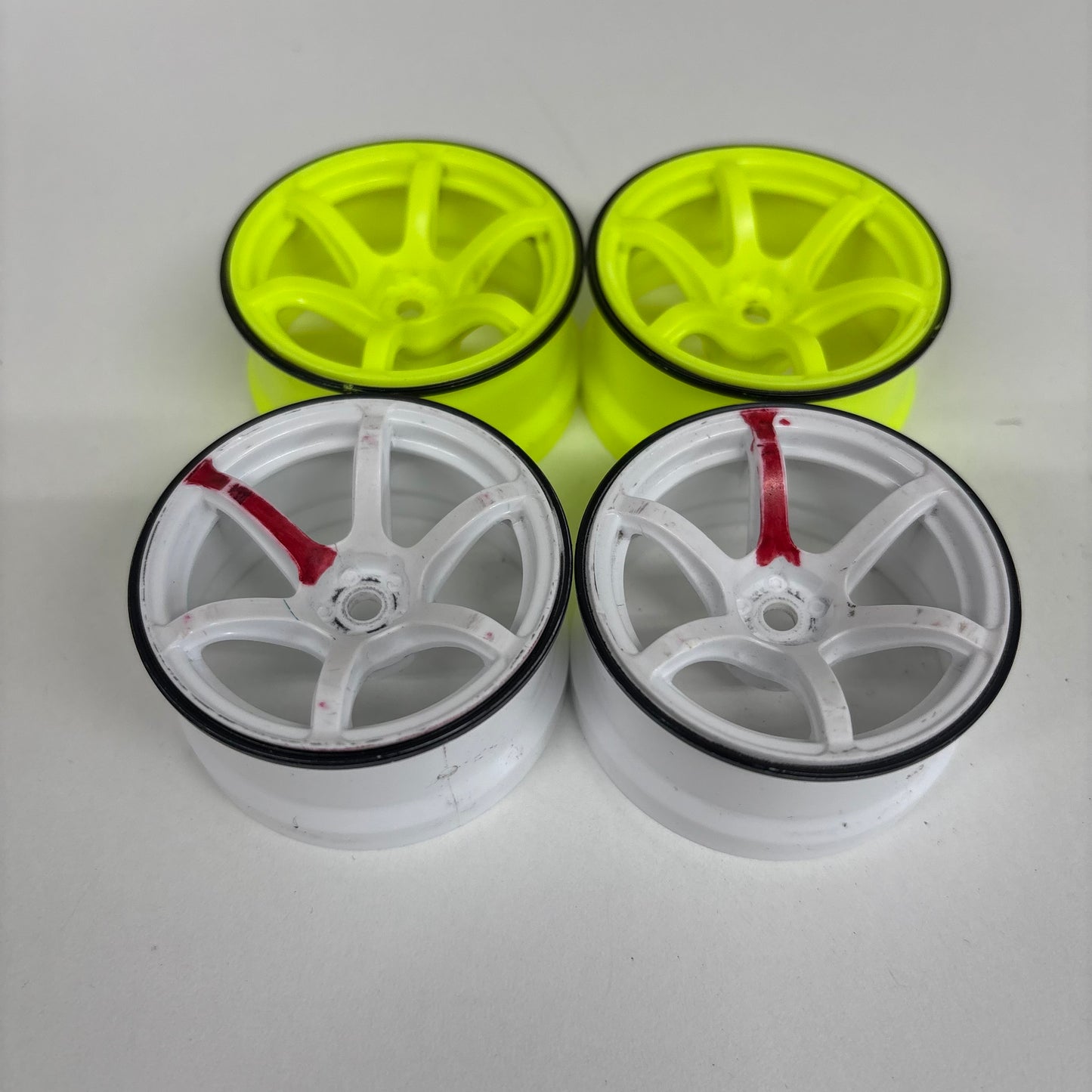 Yokomo Yellow White Wheels 2 x Pairs 6MM Offset