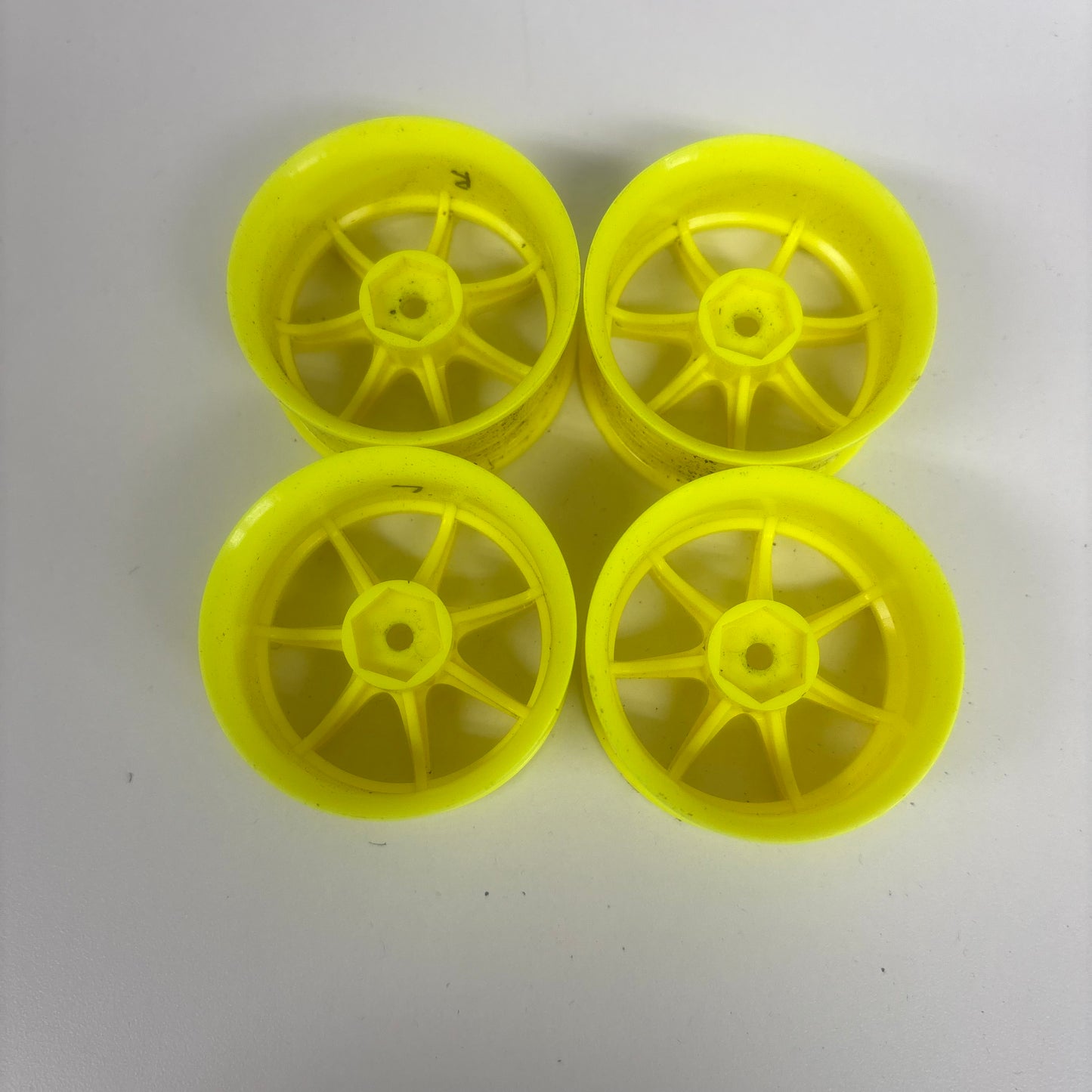 Lab Topline ? Wheels Yellow Offset 7MM