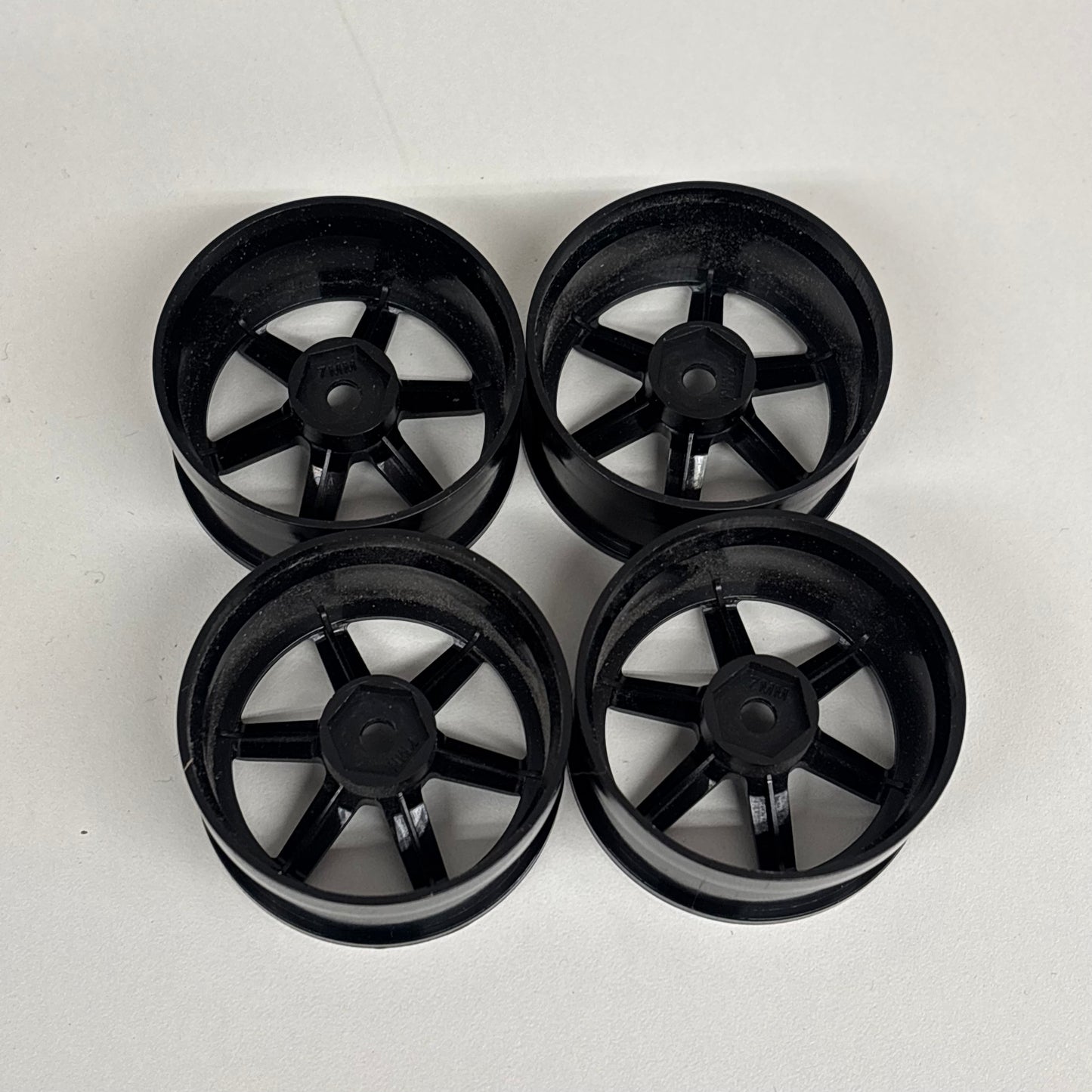 GRK R31 House Wheels Black Rays Offset 7MM