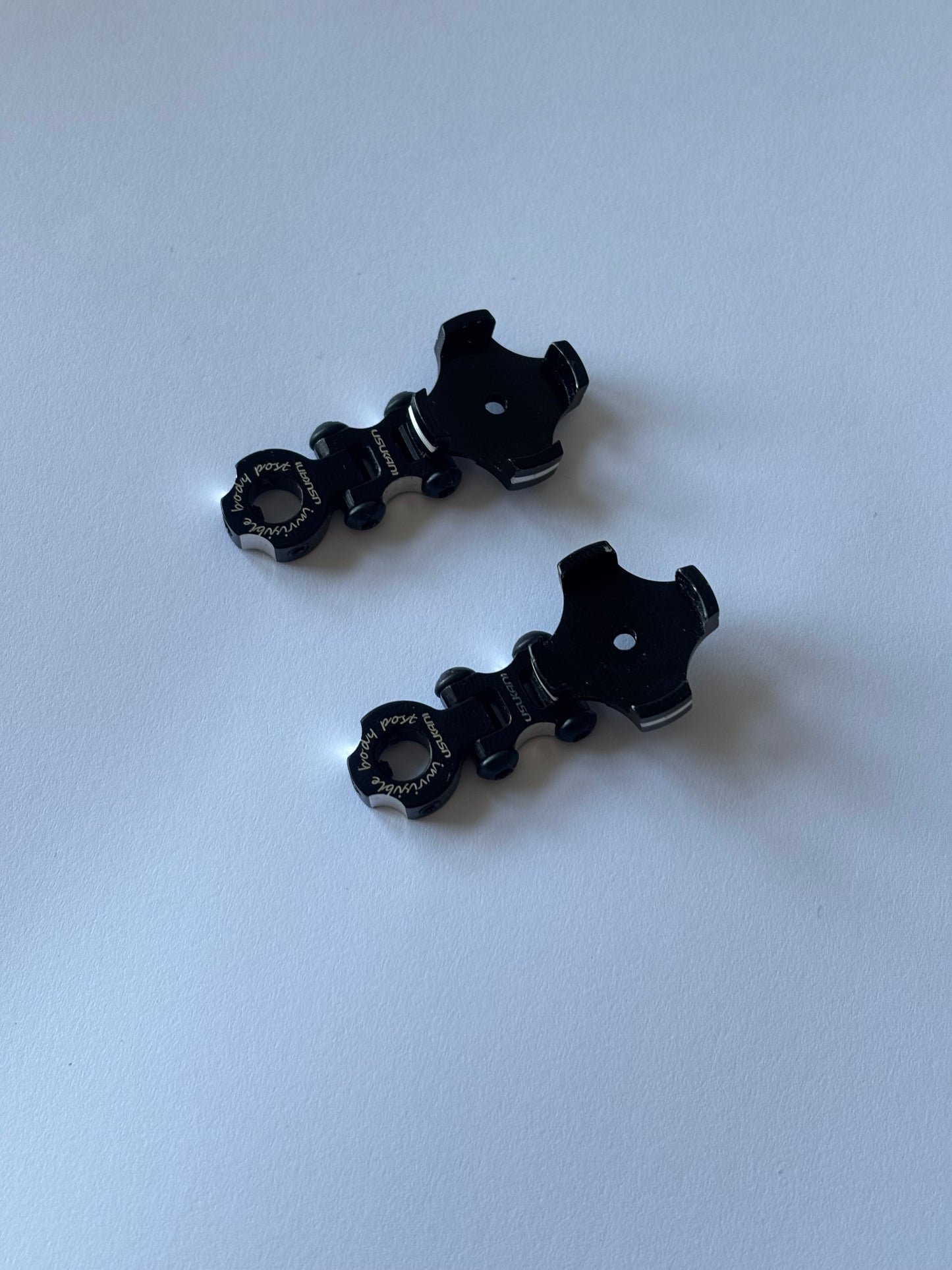 Usukani Black Alloy Magnet Holders x2
