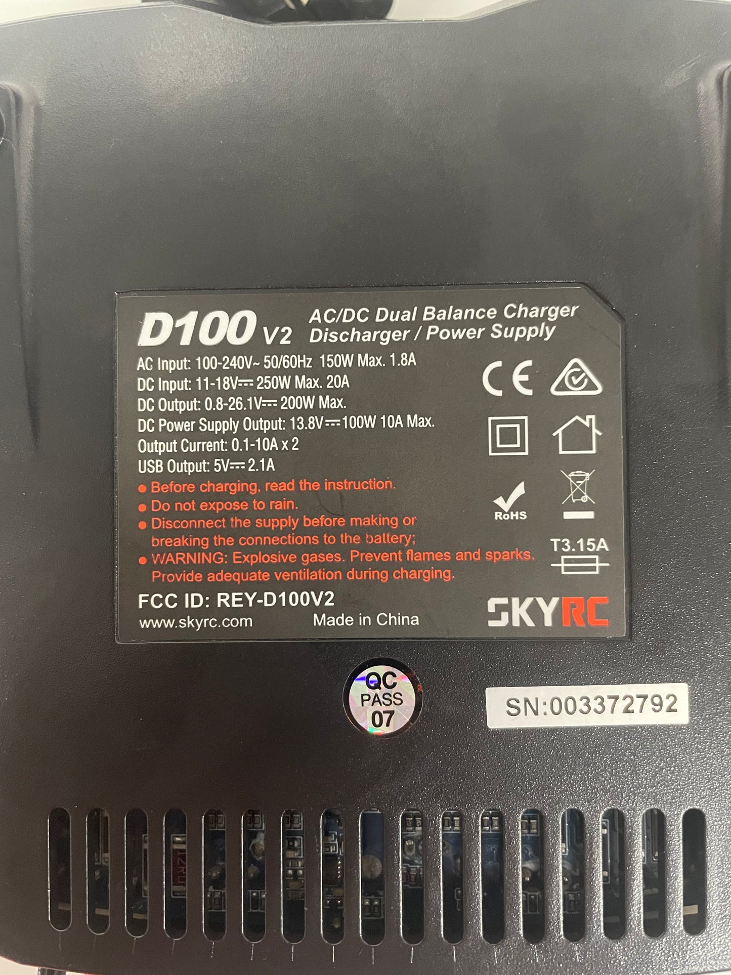 SkyRC D100 V2 Dual LiPo Charger 12V Power Supply USB