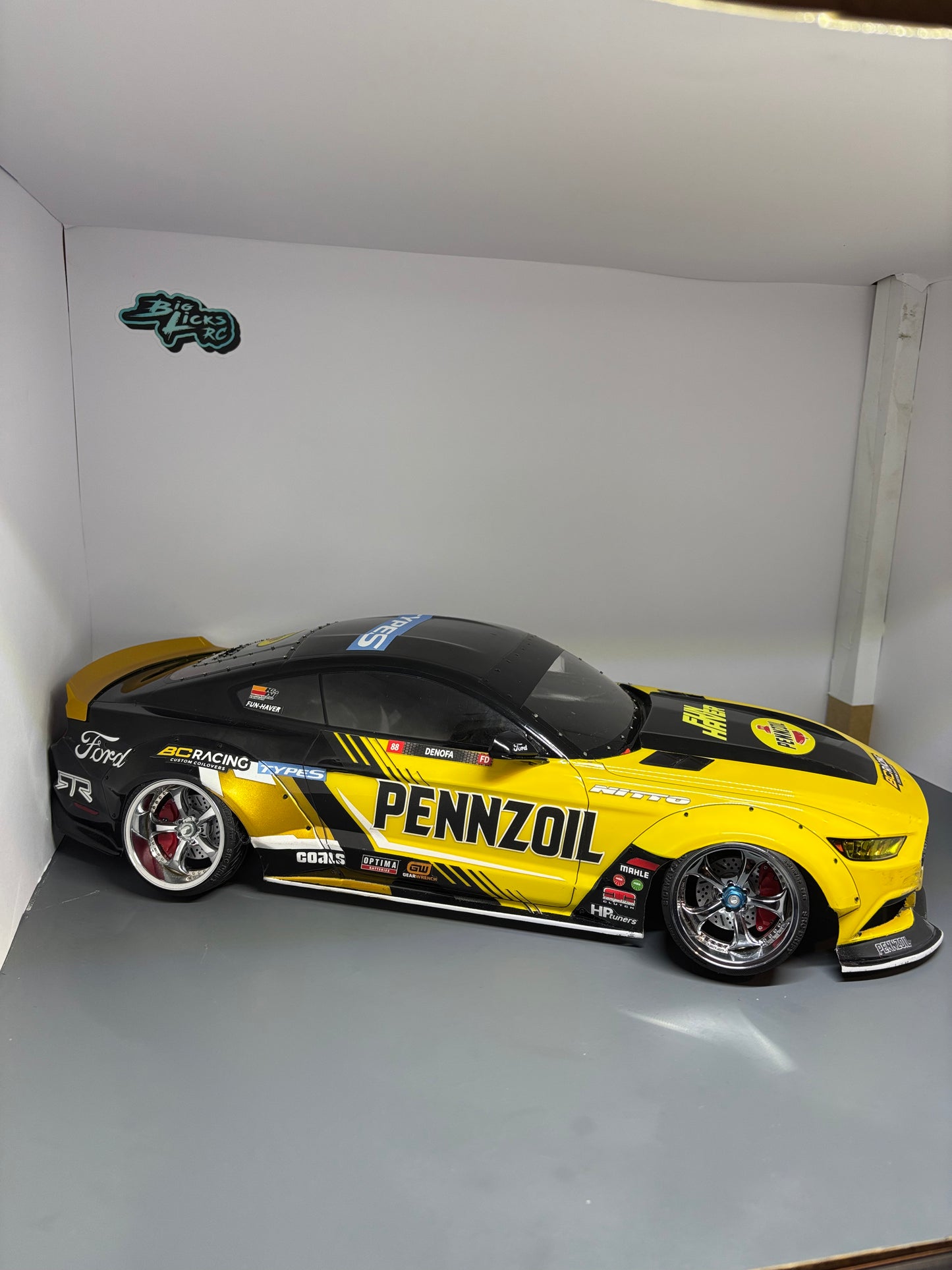 MST Ford Mustang RTR Chelsea Denofa 1:10 RC Drift Bodyshell Replica