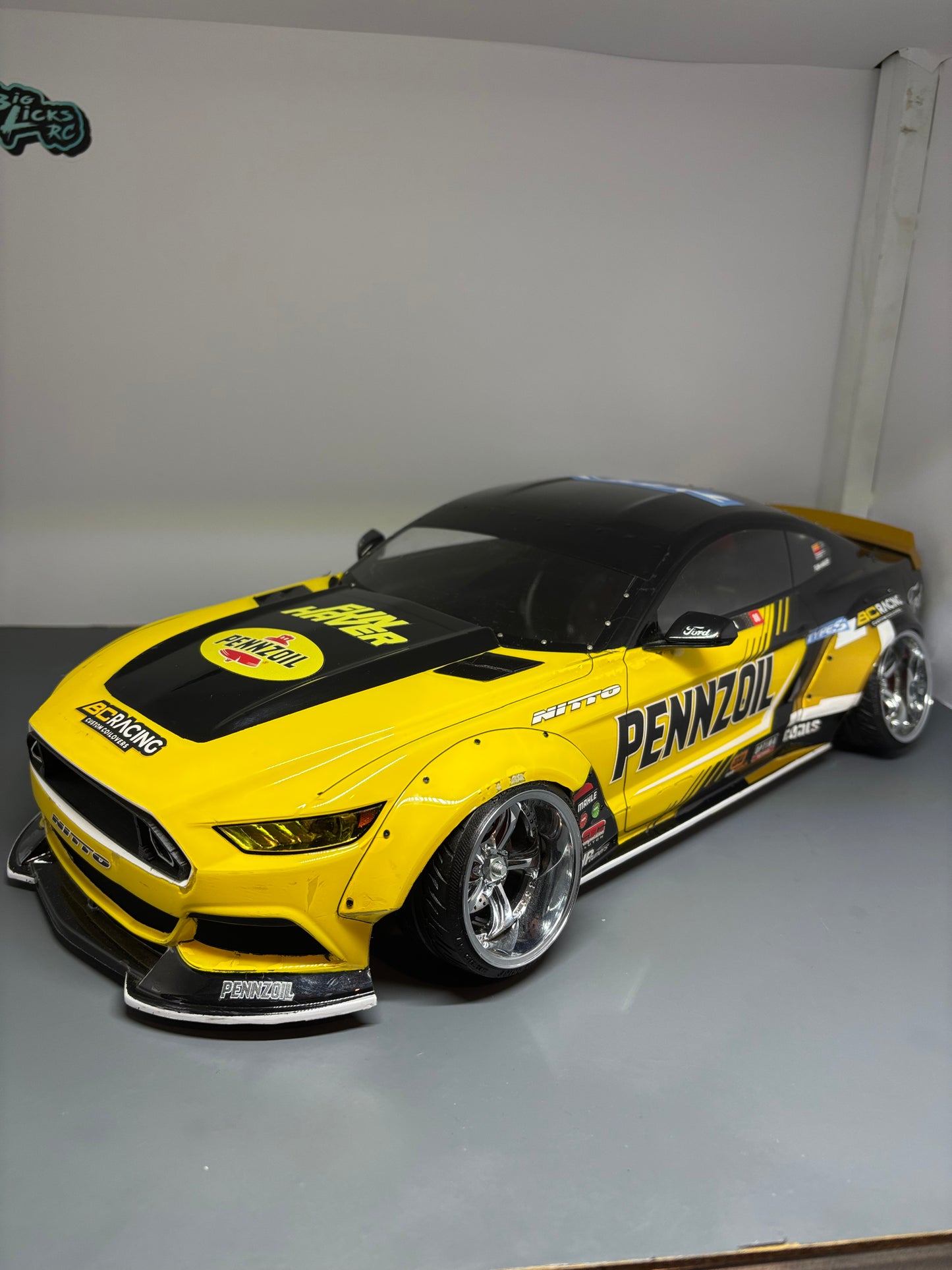 MST Ford Mustang RTR Chelsea Denofa 1:10 RC Drift Bodyshell Replica