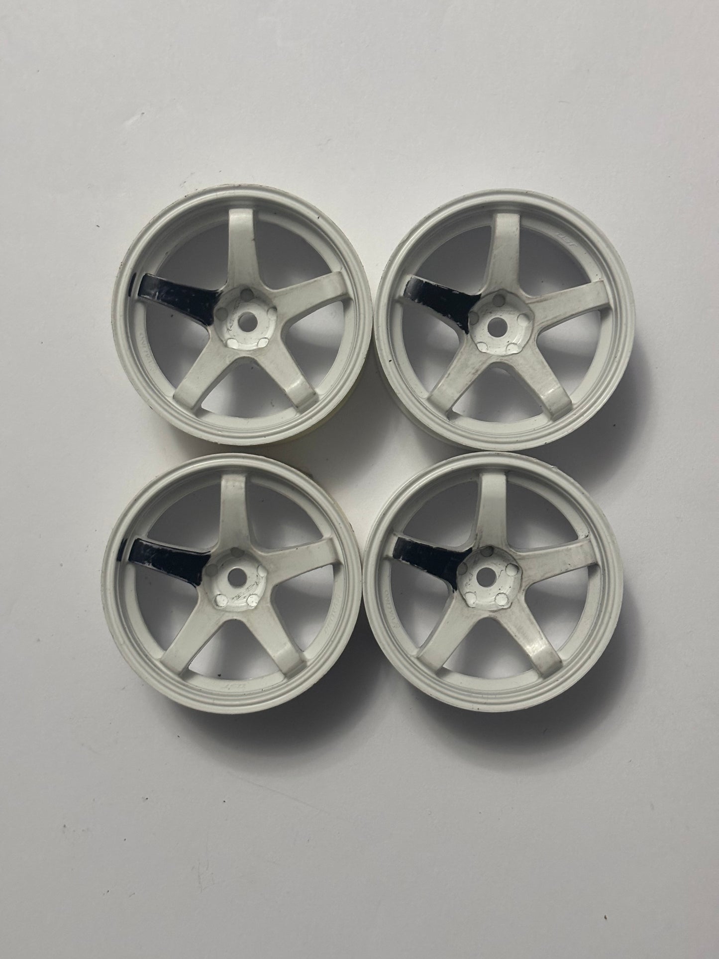 Overdose Valino 26-7 White Spec R Soft High Traction Wheels