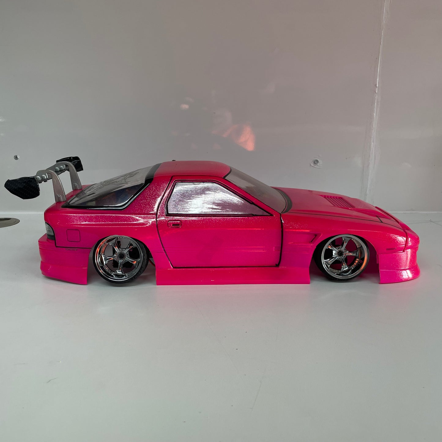 Mazda RX7 Bodyshell FC Pink Led's Yokomo?