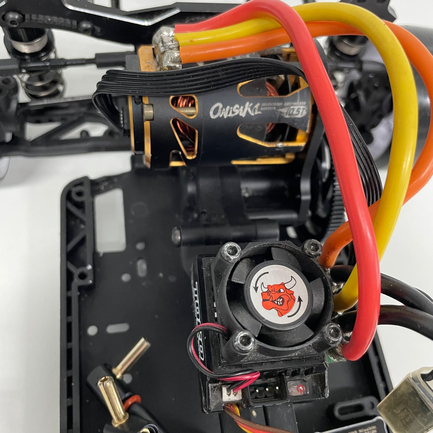 Yokomo YD2S RTR Drift Set Up Ready To Run Sanwa Controller R32 GTR Bodyshell