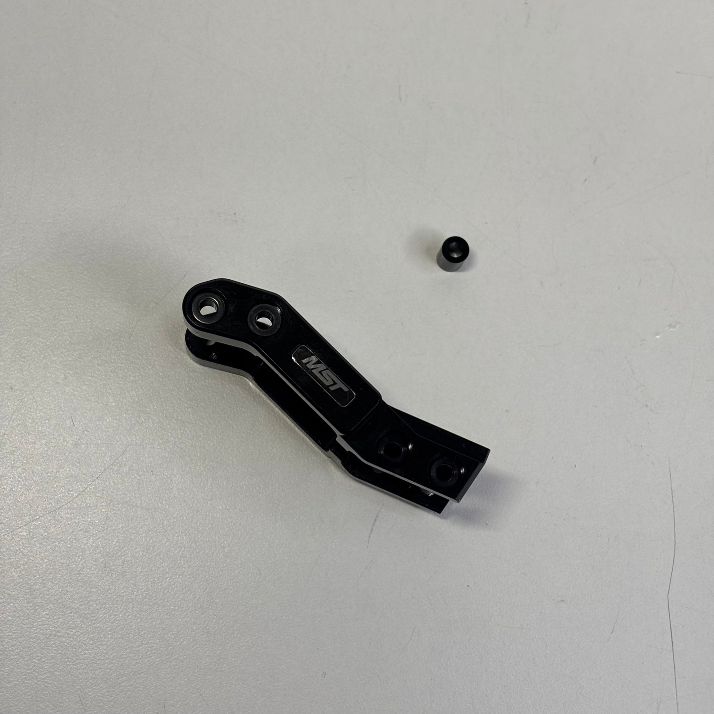 MST RMX 2.0 2.5 Upper Deck Rear Connector Black Alloy