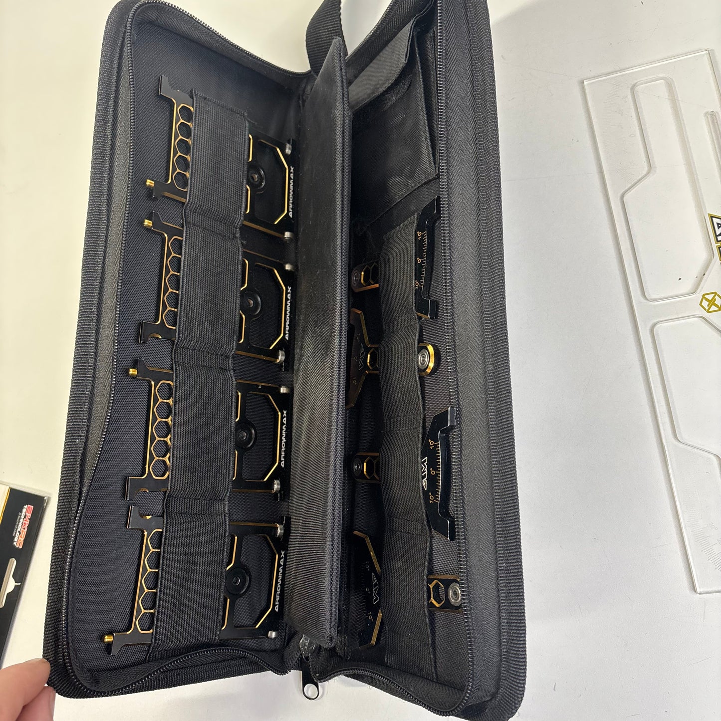 Arrowmax Honeycomb Set Up Station Black Gold