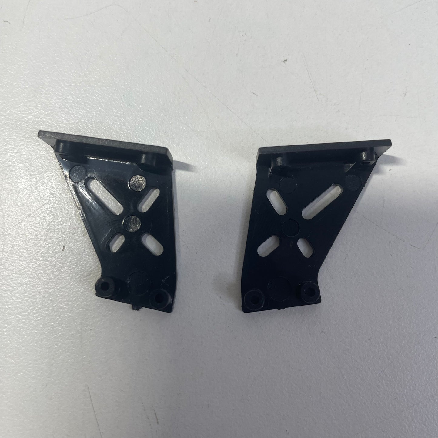 Spoiler Mounts